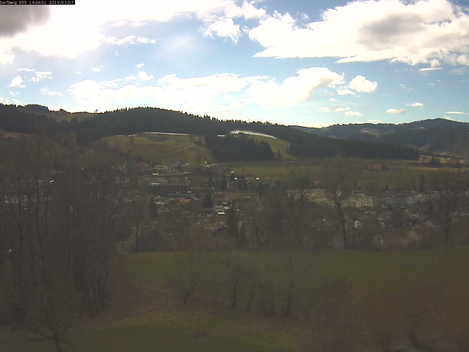Webcam-Bild: Aussicht vom Dorfberg in Langnau 20190307-140601