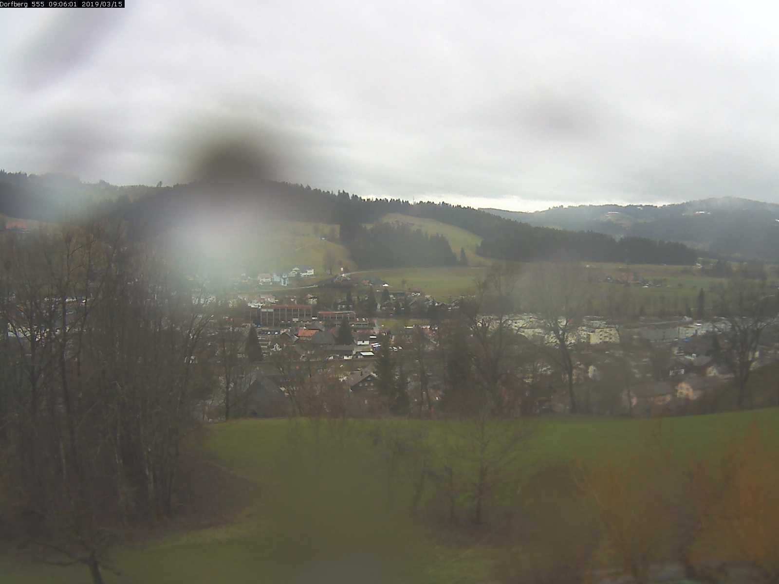 Webcam-Bild: Aussicht vom Dorfberg in Langnau 20190315-090601