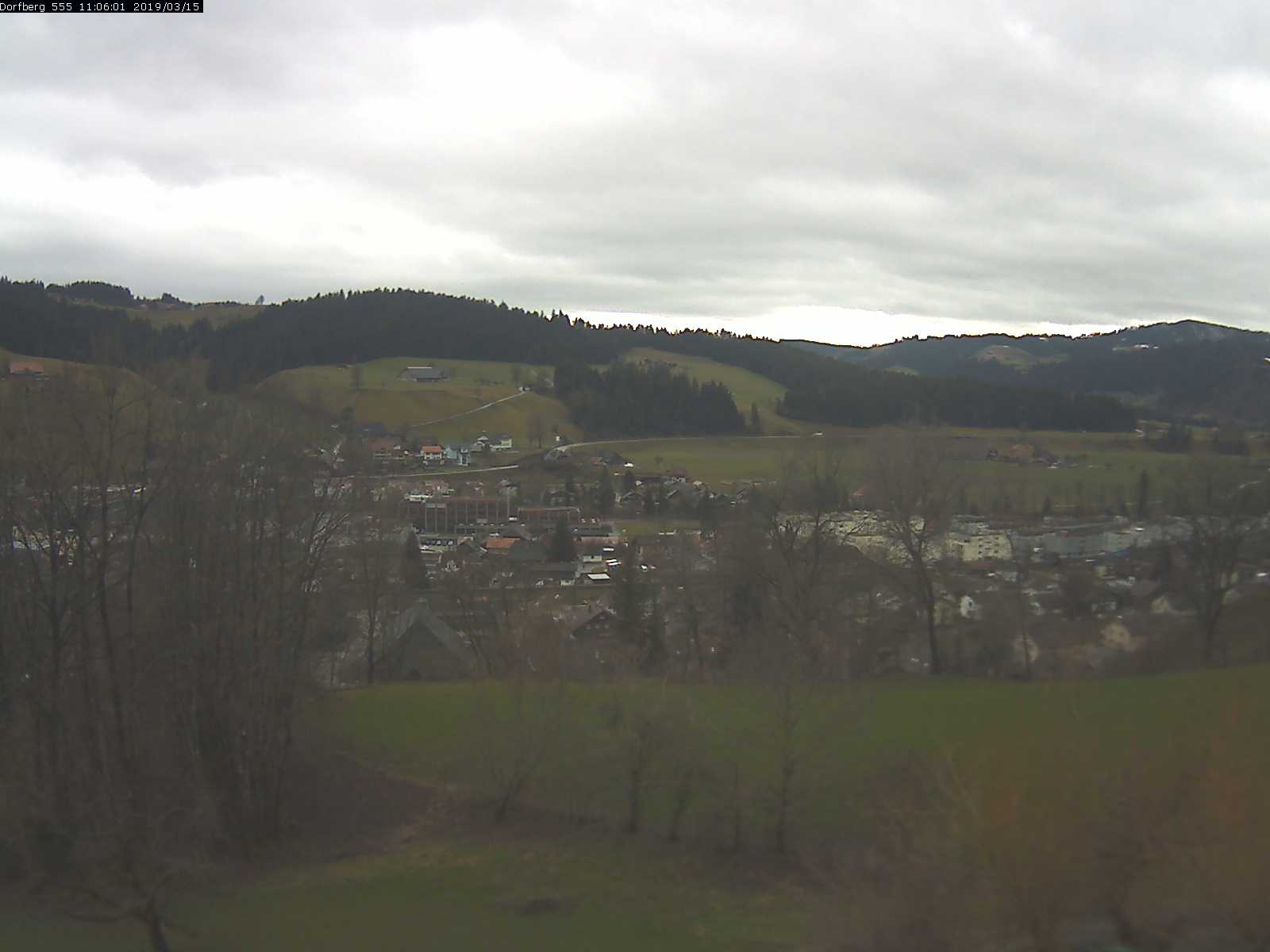 Webcam-Bild: Aussicht vom Dorfberg in Langnau 20190315-110601