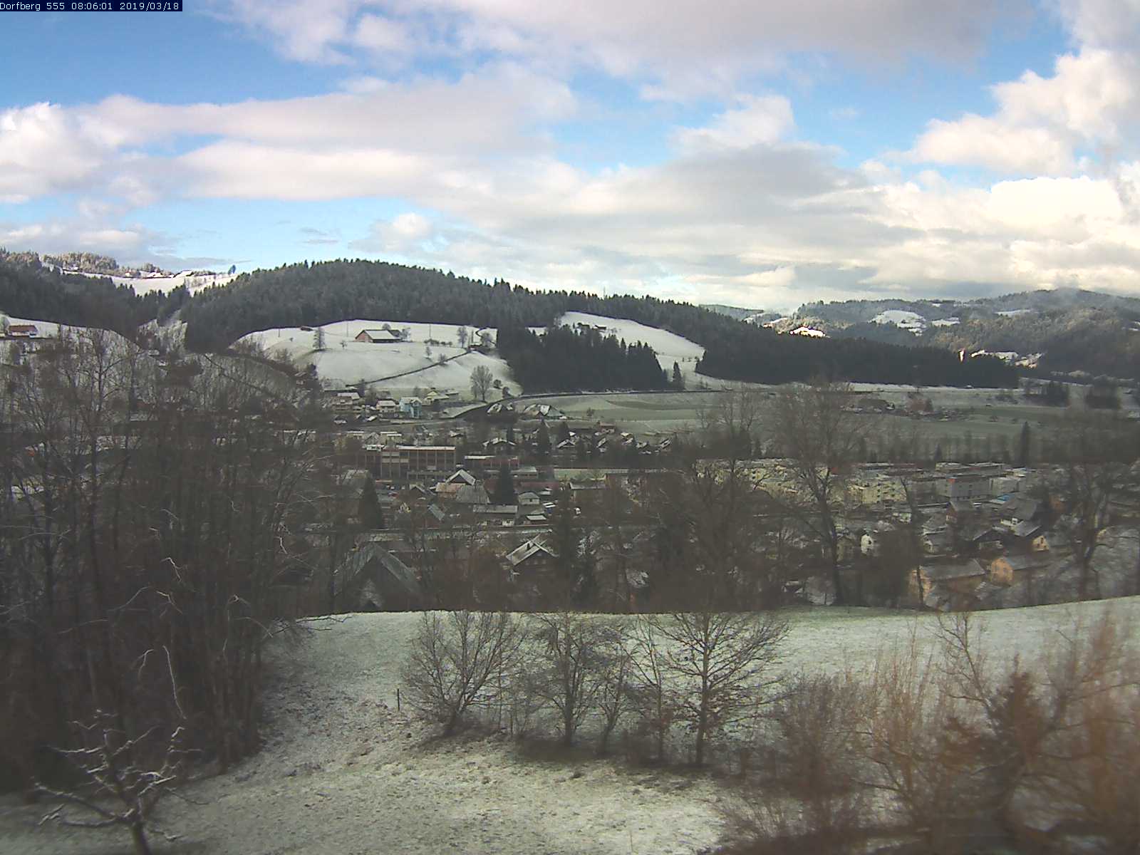 Webcam-Bild: Aussicht vom Dorfberg in Langnau 20190318-080601