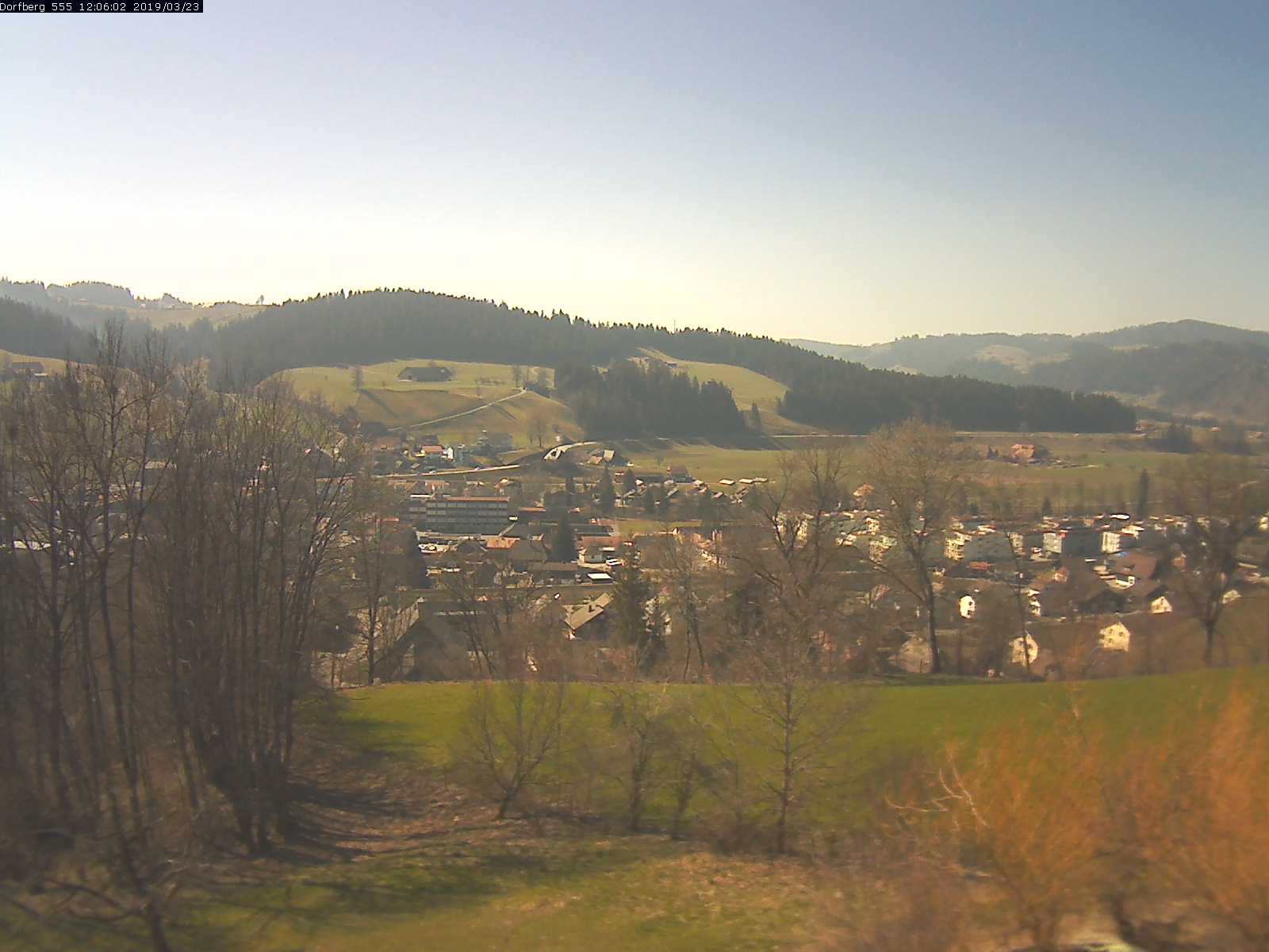Webcam-Bild: Aussicht vom Dorfberg in Langnau 20190323-120601