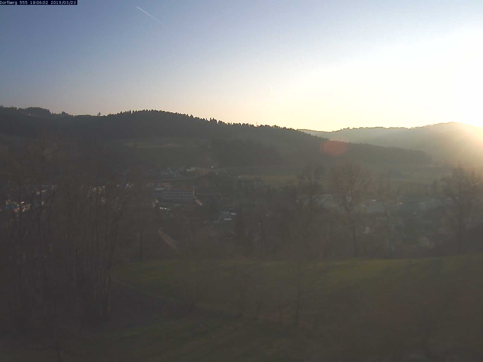 Webcam-Bild: Aussicht vom Dorfberg in Langnau 20190323-180601