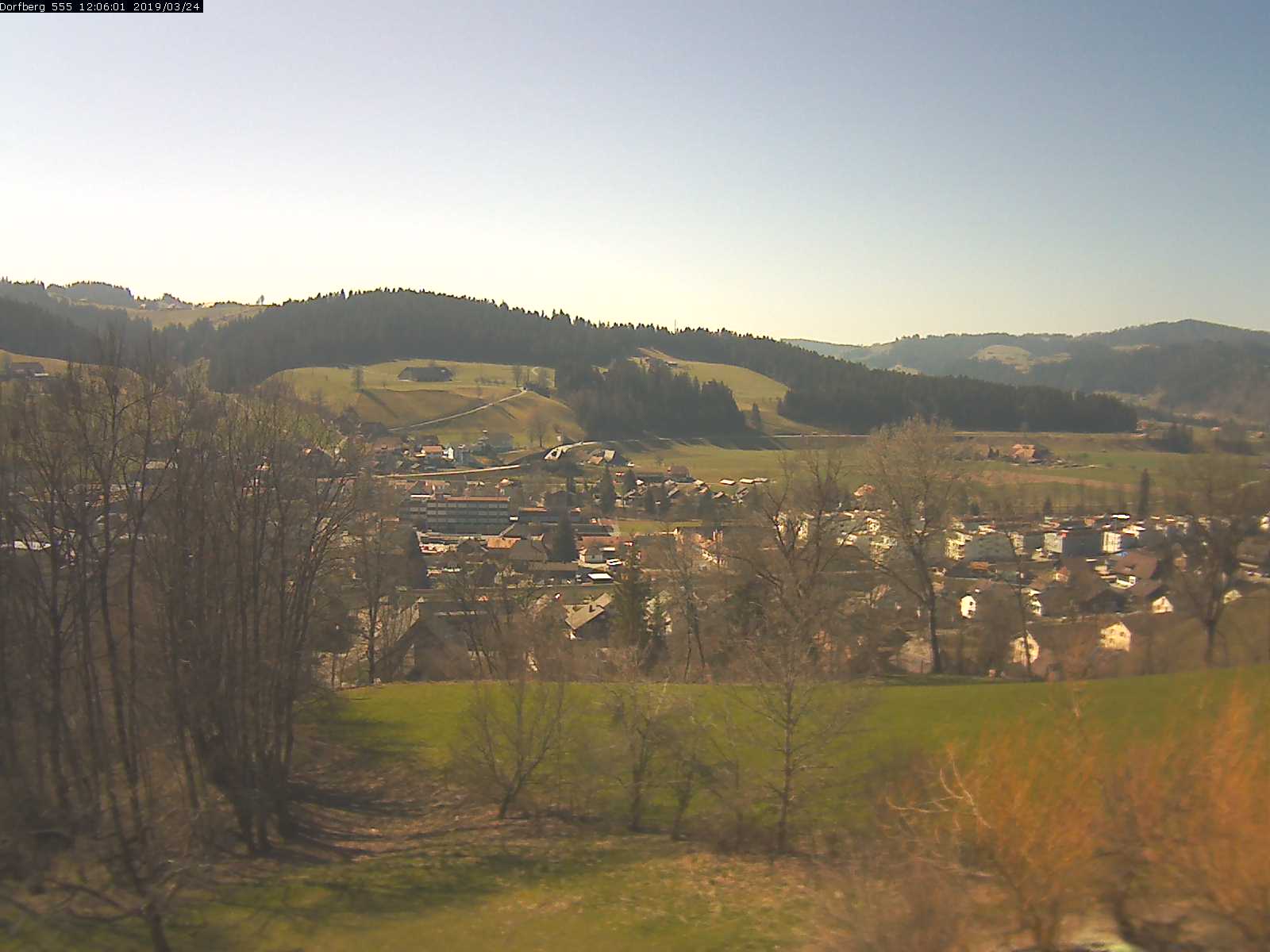 Webcam-Bild: Aussicht vom Dorfberg in Langnau 20190324-120601