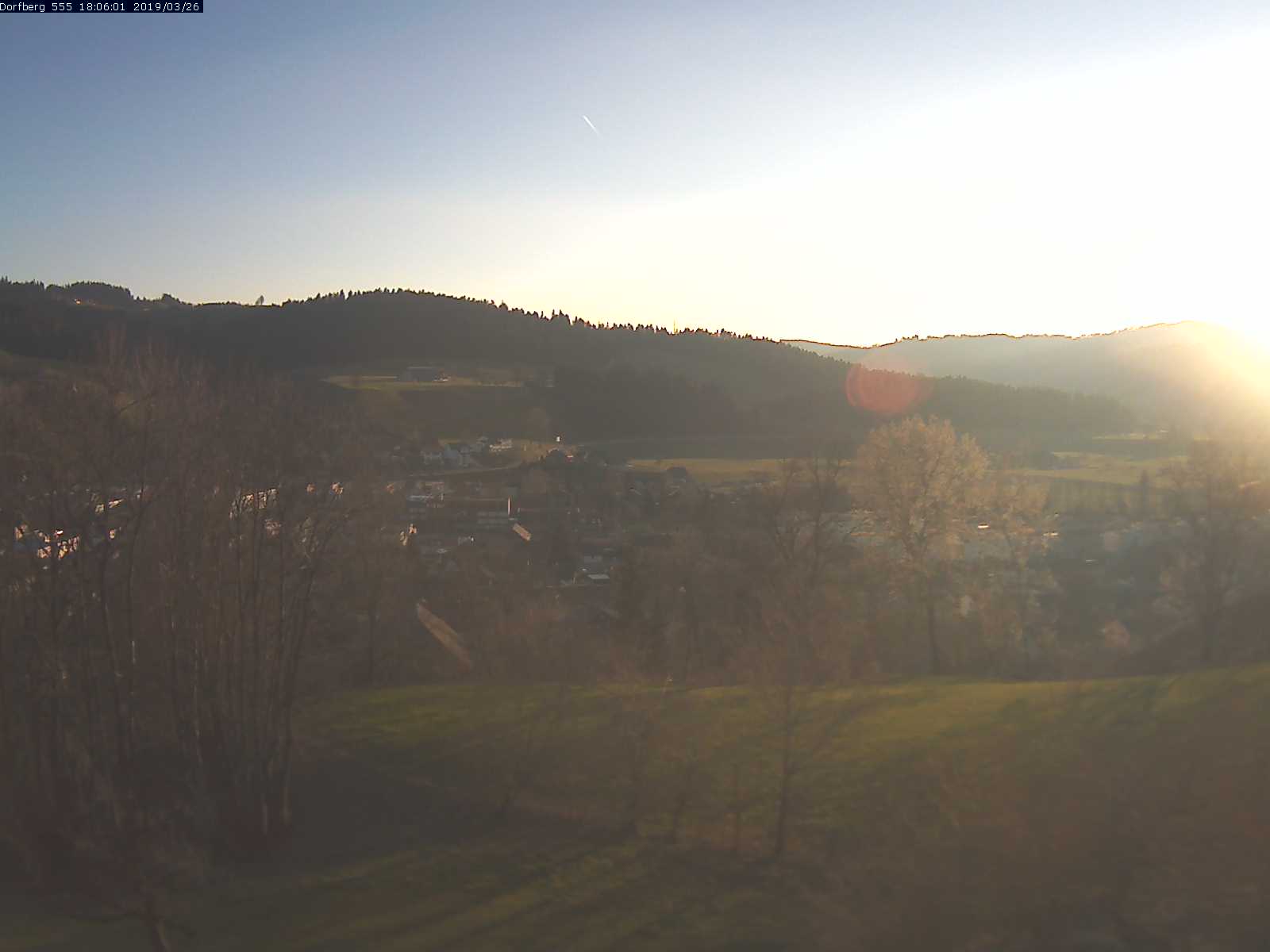 Webcam-Bild: Aussicht vom Dorfberg in Langnau 20190326-180601