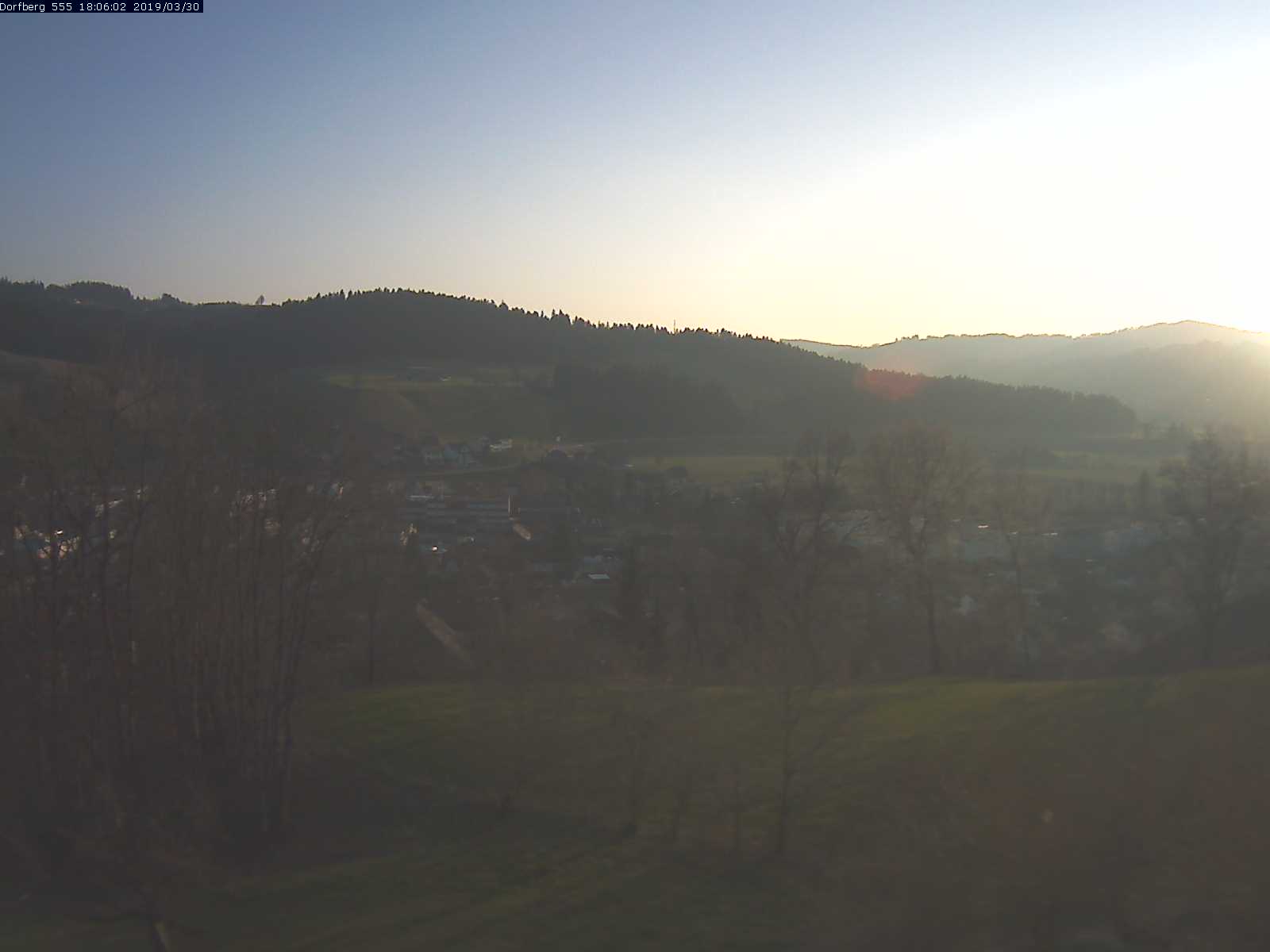 Webcam-Bild: Aussicht vom Dorfberg in Langnau 20190330-180601