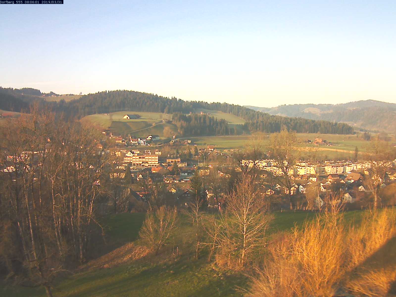 Webcam-Bild: Aussicht vom Dorfberg in Langnau 20190331-080601