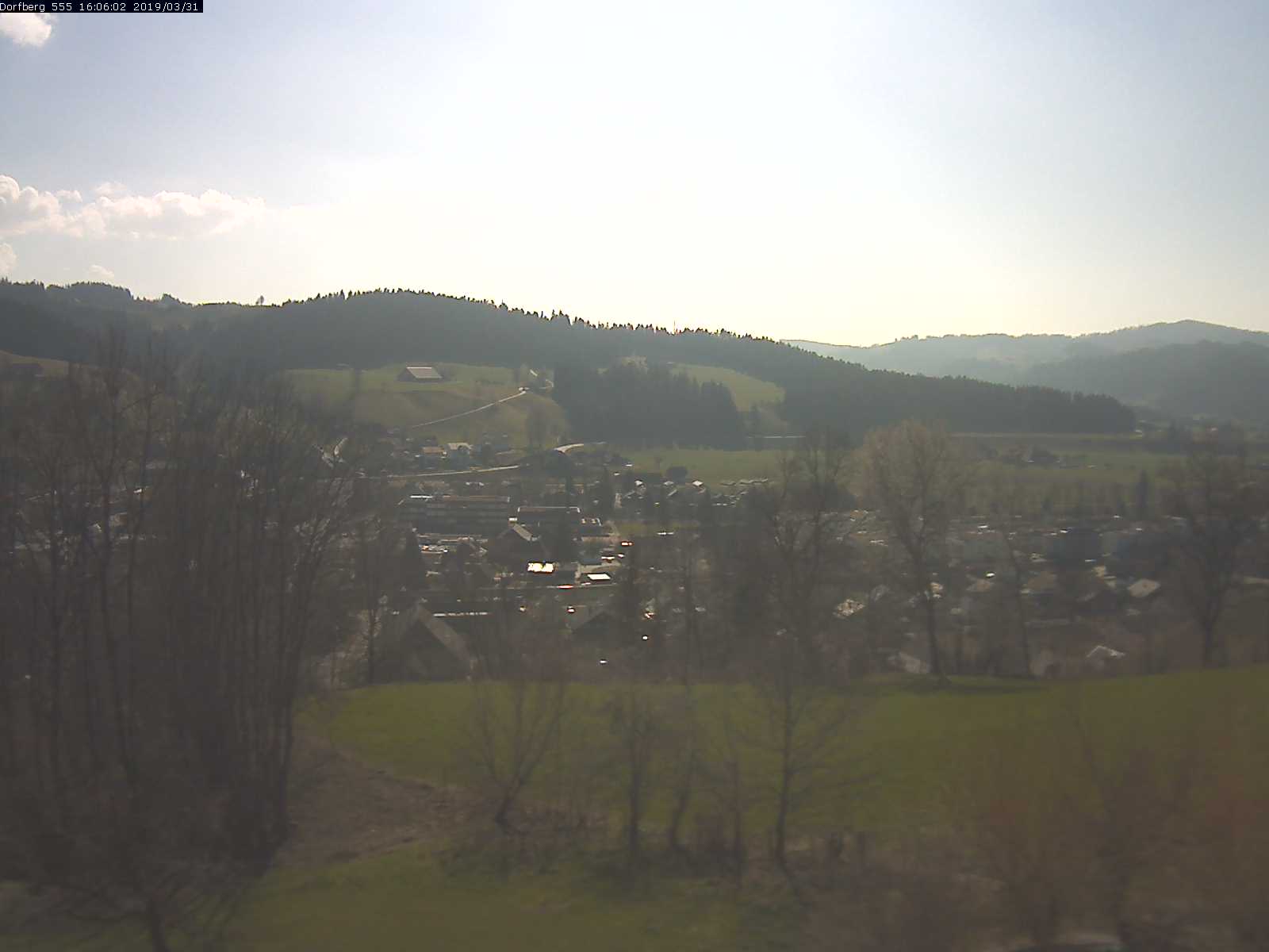 Webcam-Bild: Aussicht vom Dorfberg in Langnau 20190331-160601
