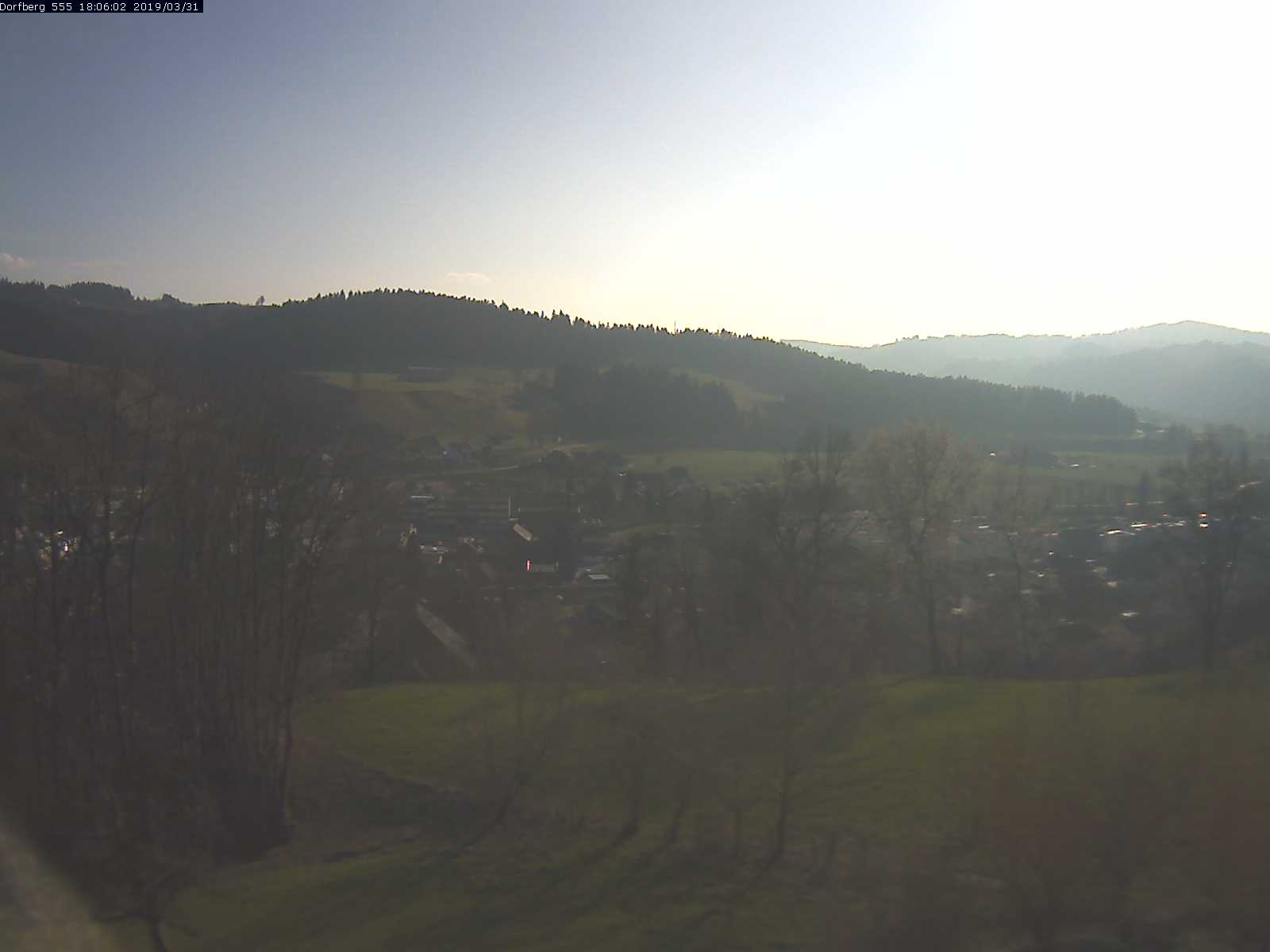 Webcam-Bild: Aussicht vom Dorfberg in Langnau 20190331-180601