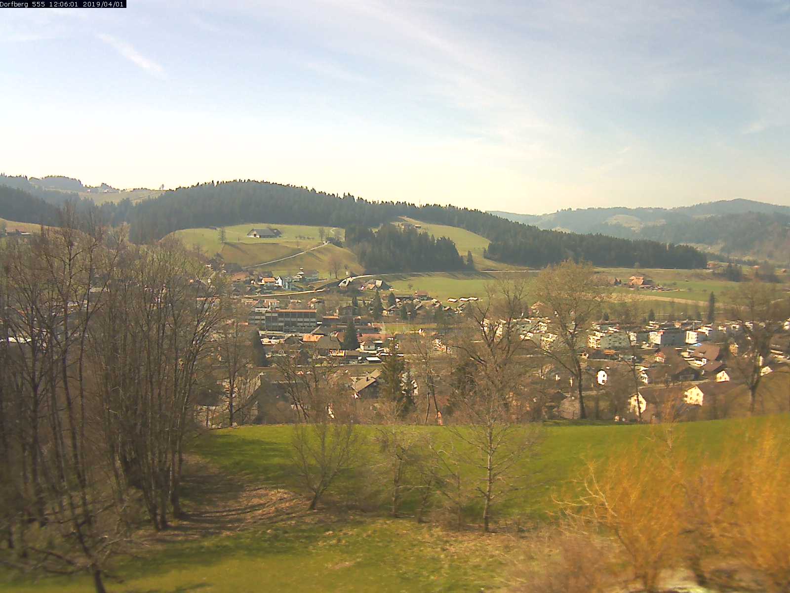 Webcam-Bild: Aussicht vom Dorfberg in Langnau 20190401-120601