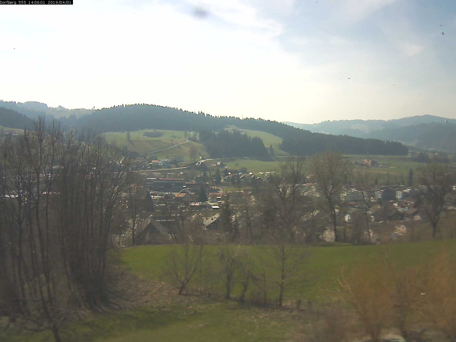 Webcam-Bild: Aussicht vom Dorfberg in Langnau 20190401-140601
