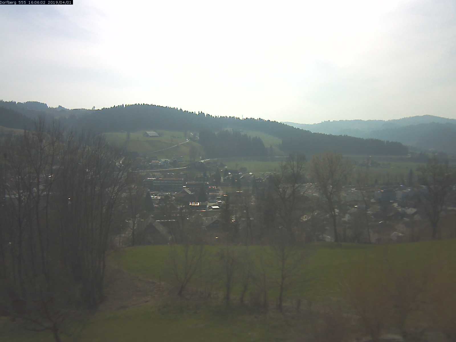Webcam-Bild: Aussicht vom Dorfberg in Langnau 20190401-160602