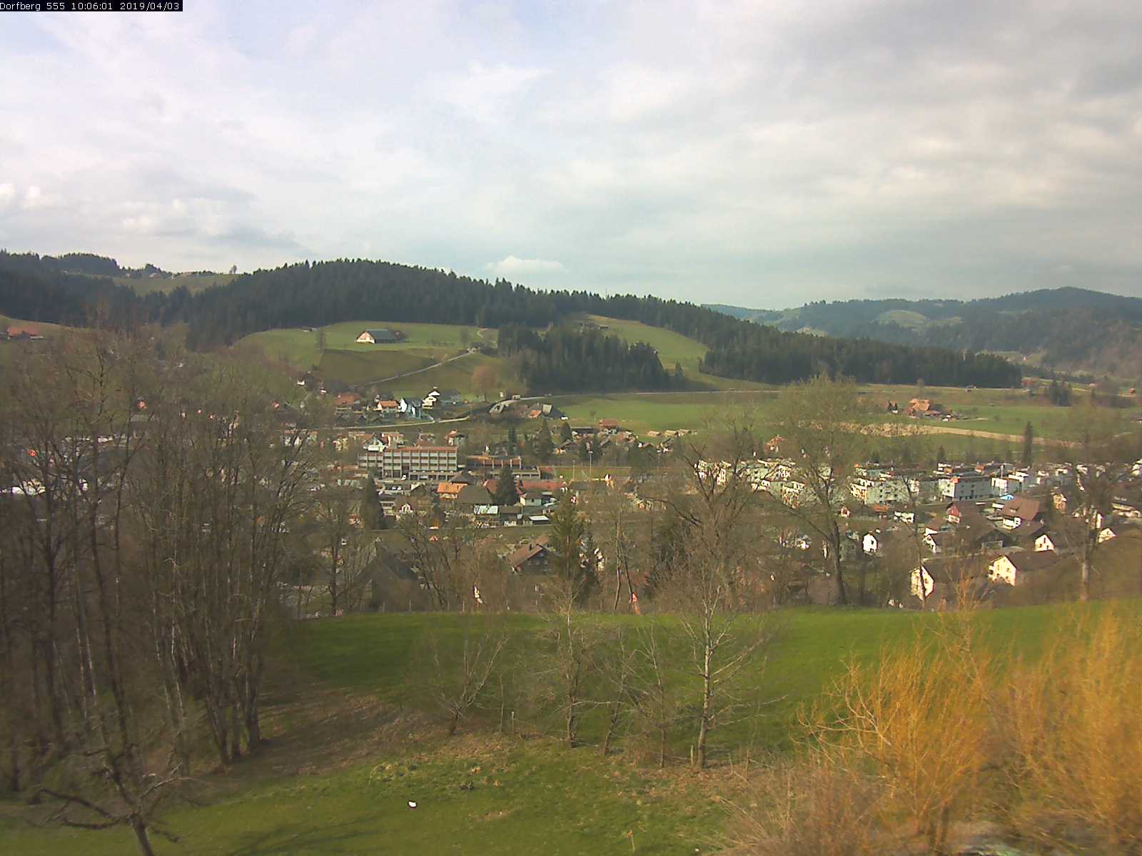 Webcam-Bild: Aussicht vom Dorfberg in Langnau 20190403-100601