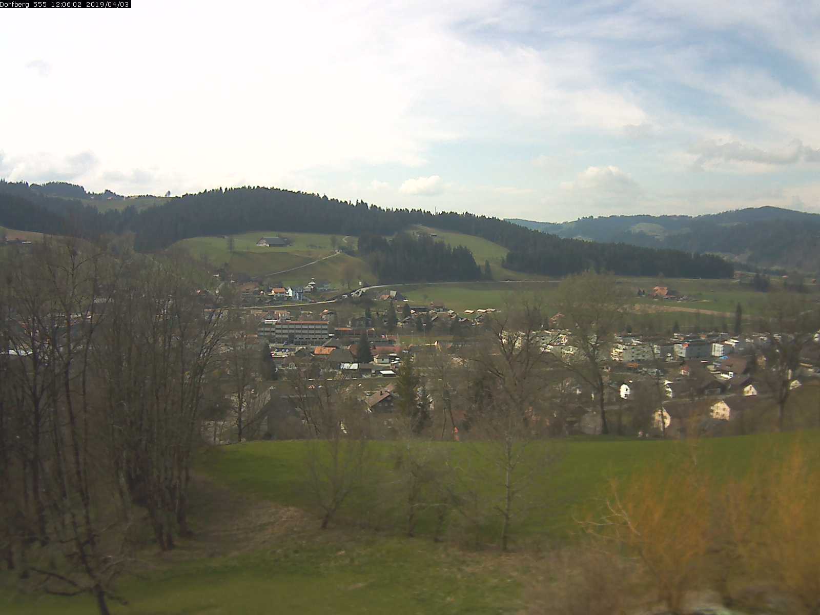 Webcam-Bild: Aussicht vom Dorfberg in Langnau 20190403-120601