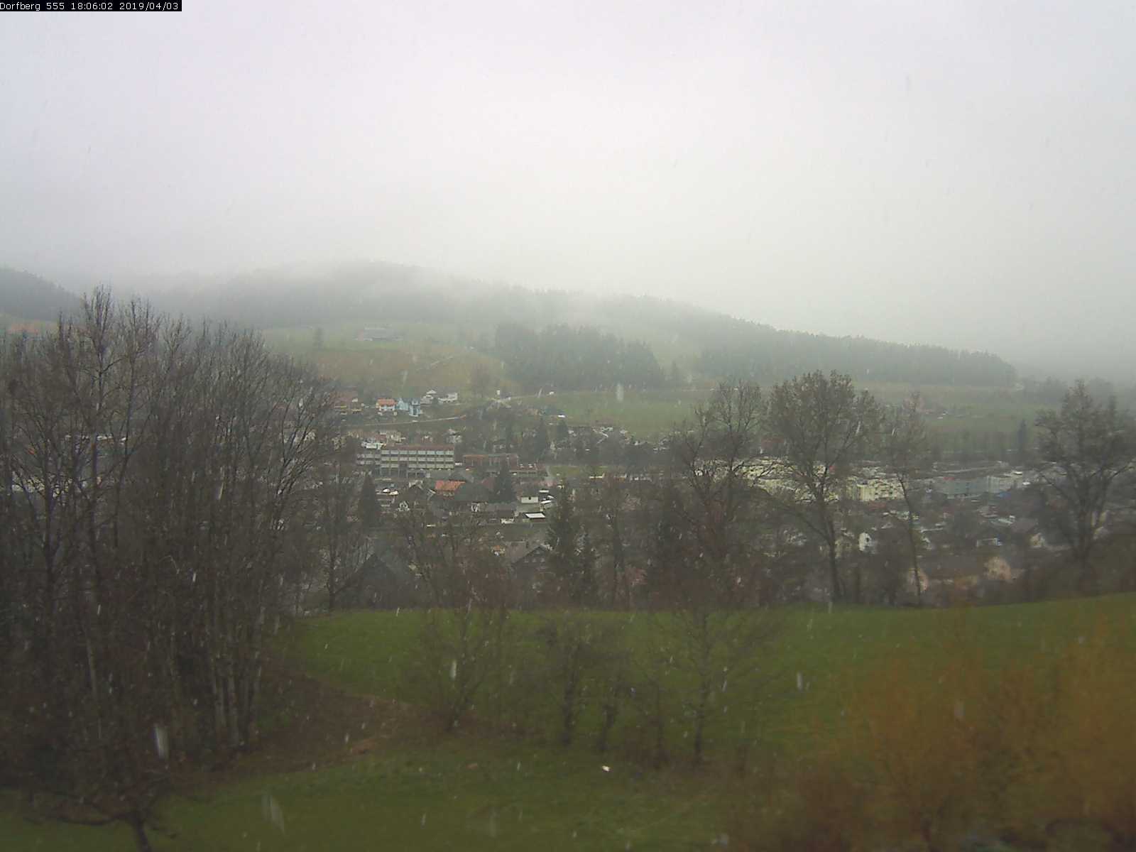 Webcam-Bild: Aussicht vom Dorfberg in Langnau 20190403-180602