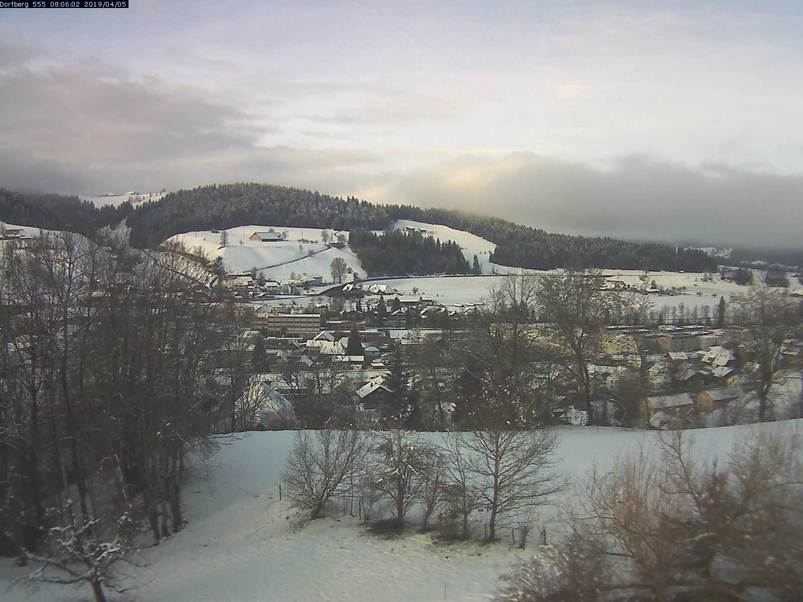 Webcam-Bild: Aussicht vom Dorfberg in Langnau 20190405-080601