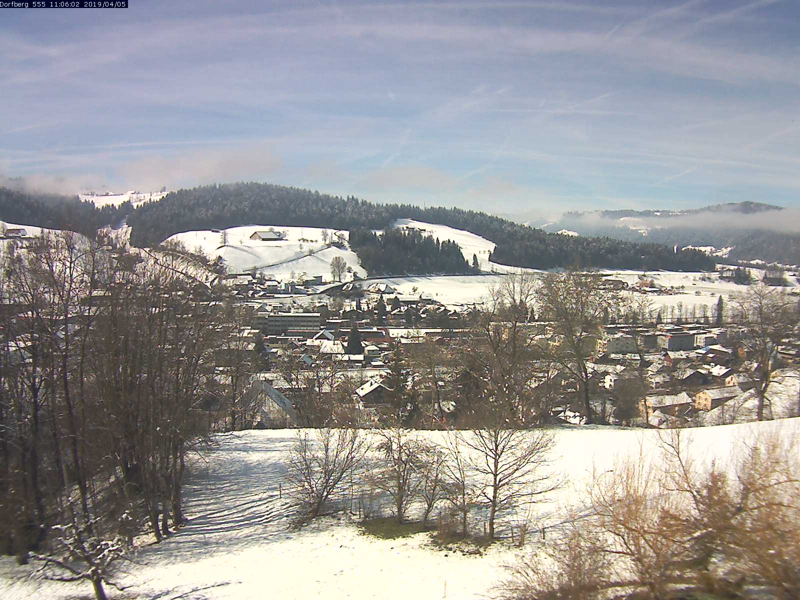 Webcam-Bild: Aussicht vom Dorfberg in Langnau 20190405-110601