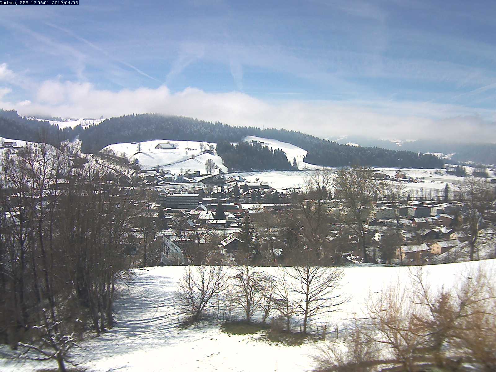 Webcam-Bild: Aussicht vom Dorfberg in Langnau 20190405-120601