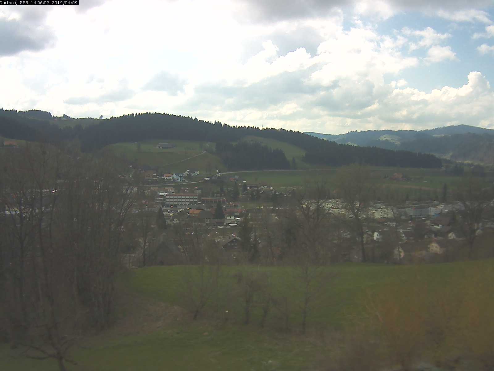 Webcam-Bild: Aussicht vom Dorfberg in Langnau 20190409-140601
