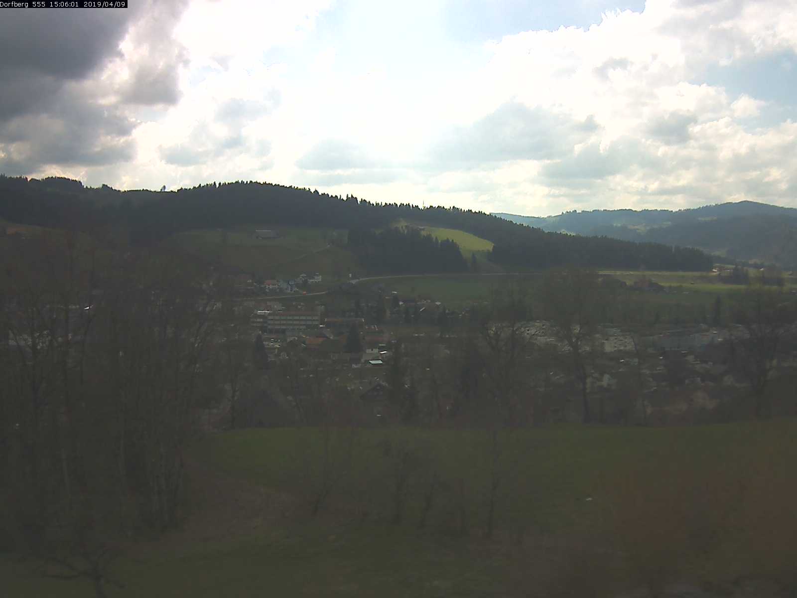 Webcam-Bild: Aussicht vom Dorfberg in Langnau 20190409-150601