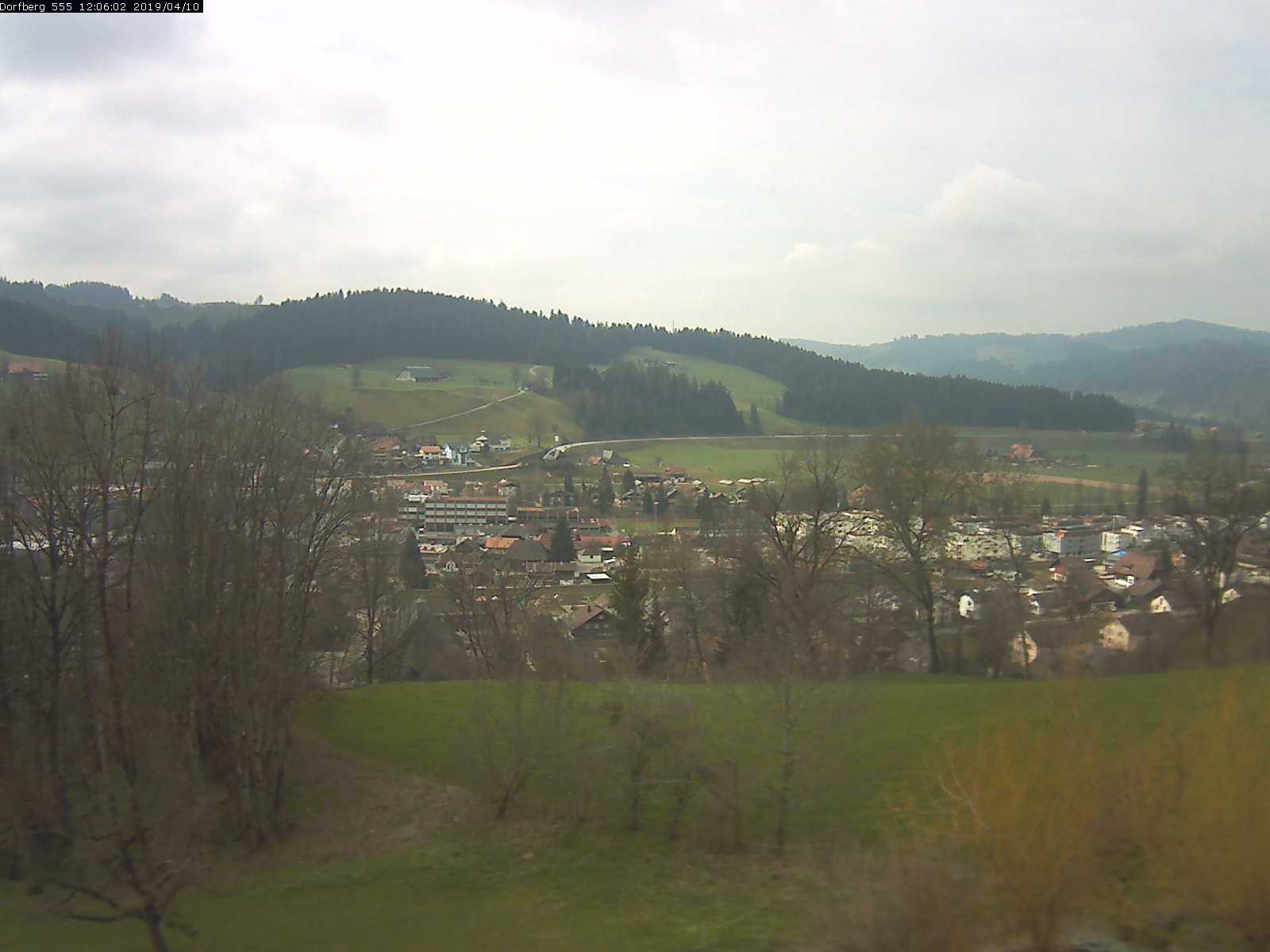 Webcam-Bild: Aussicht vom Dorfberg in Langnau 20190410-120601