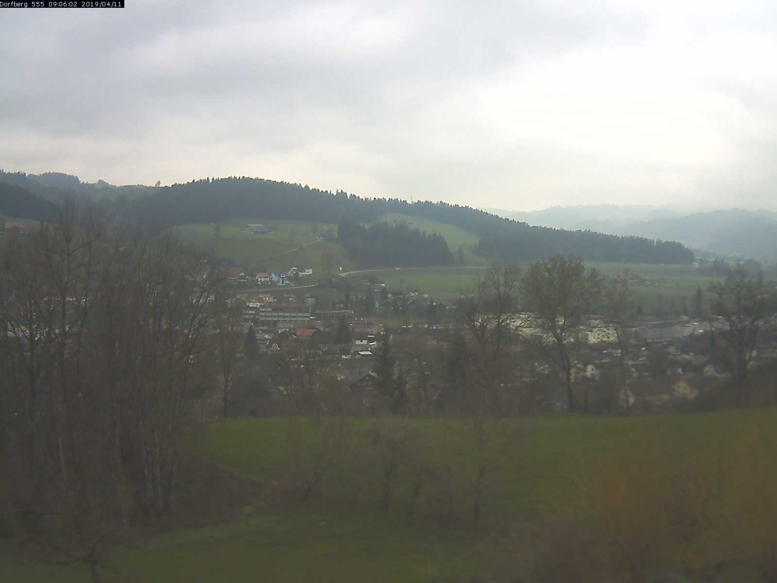Webcam-Bild: Aussicht vom Dorfberg in Langnau 20190411-090601