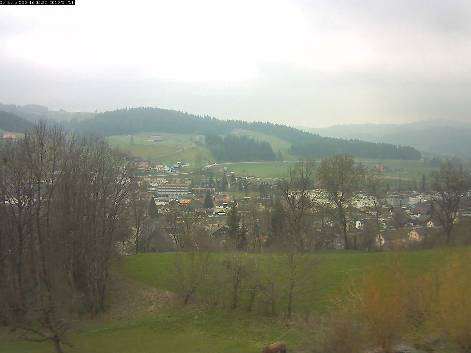 Webcam-Bild: Aussicht vom Dorfberg in Langnau 20190411-160602