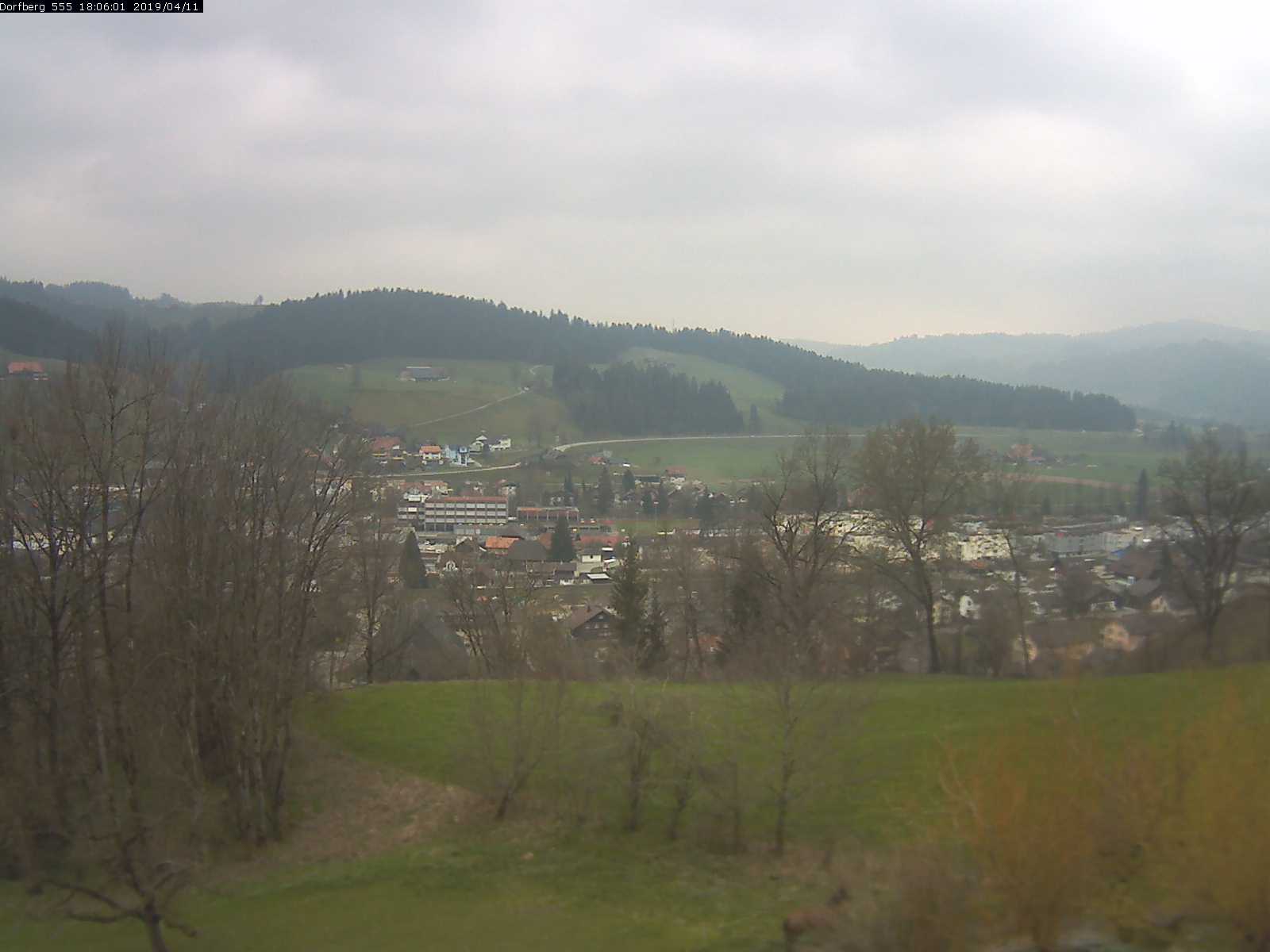 Webcam-Bild: Aussicht vom Dorfberg in Langnau 20190411-180601