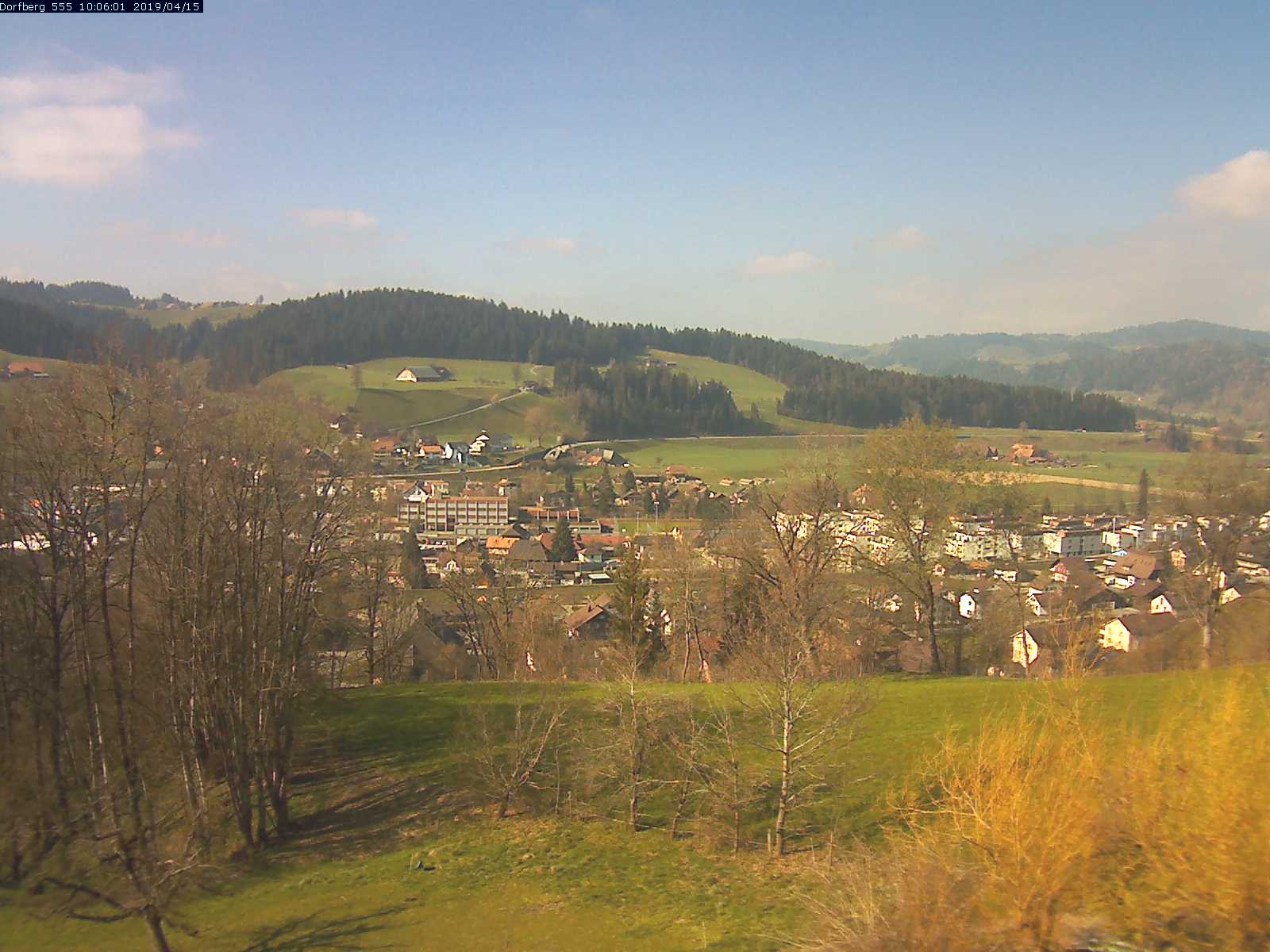 Webcam-Bild: Aussicht vom Dorfberg in Langnau 20190415-100601