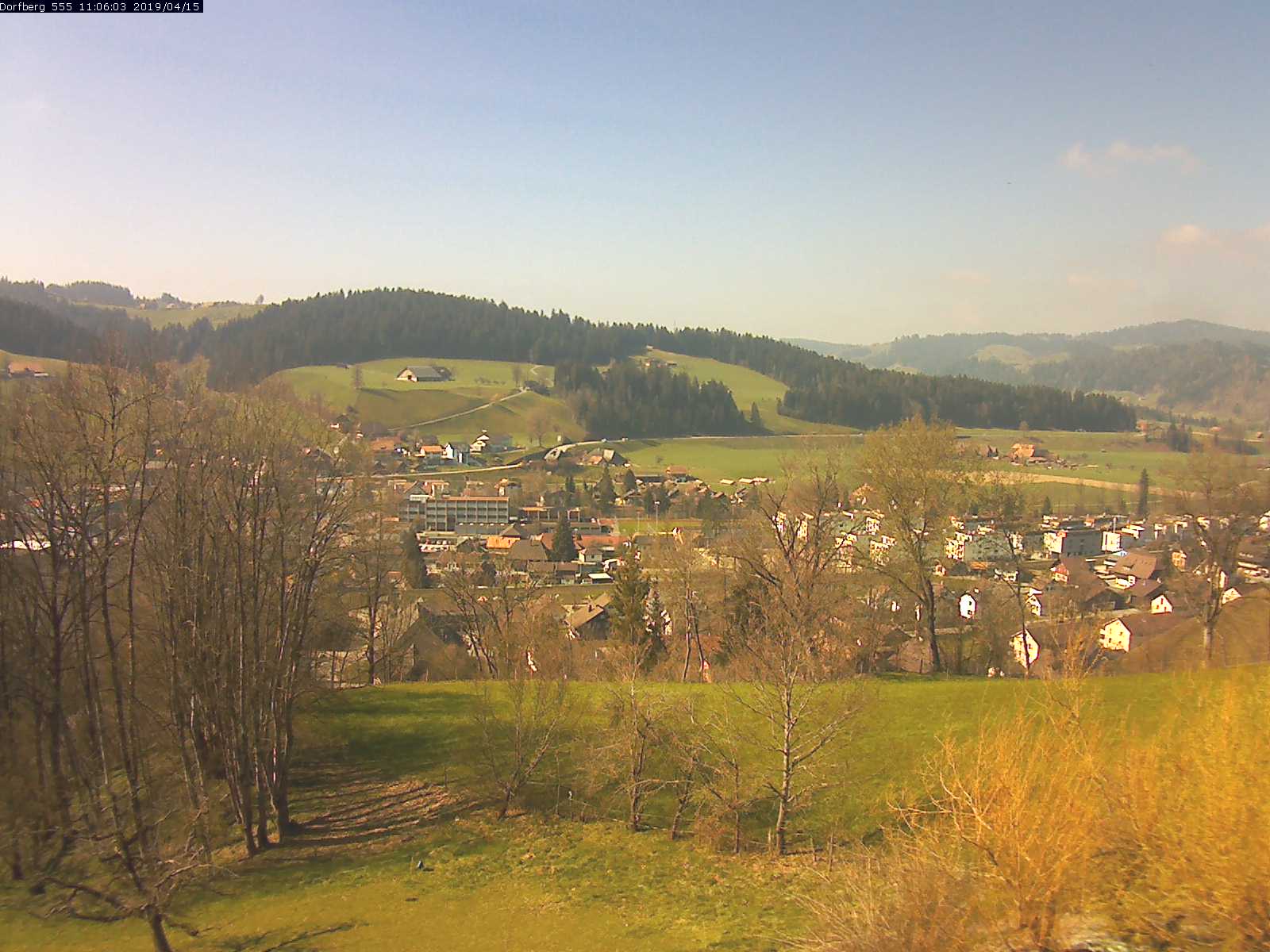 Webcam-Bild: Aussicht vom Dorfberg in Langnau 20190415-110602