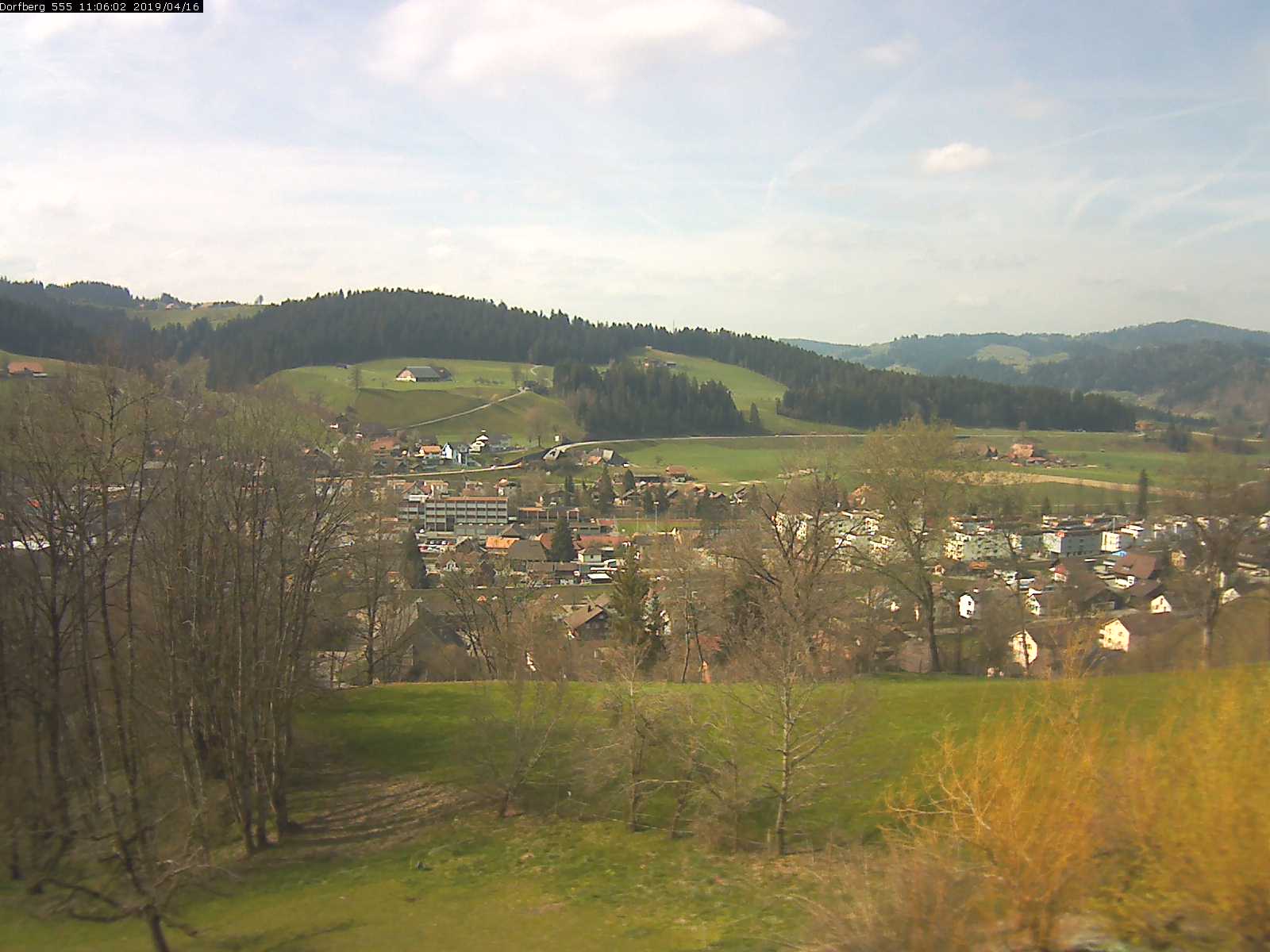 Webcam-Bild: Aussicht vom Dorfberg in Langnau 20190416-110601