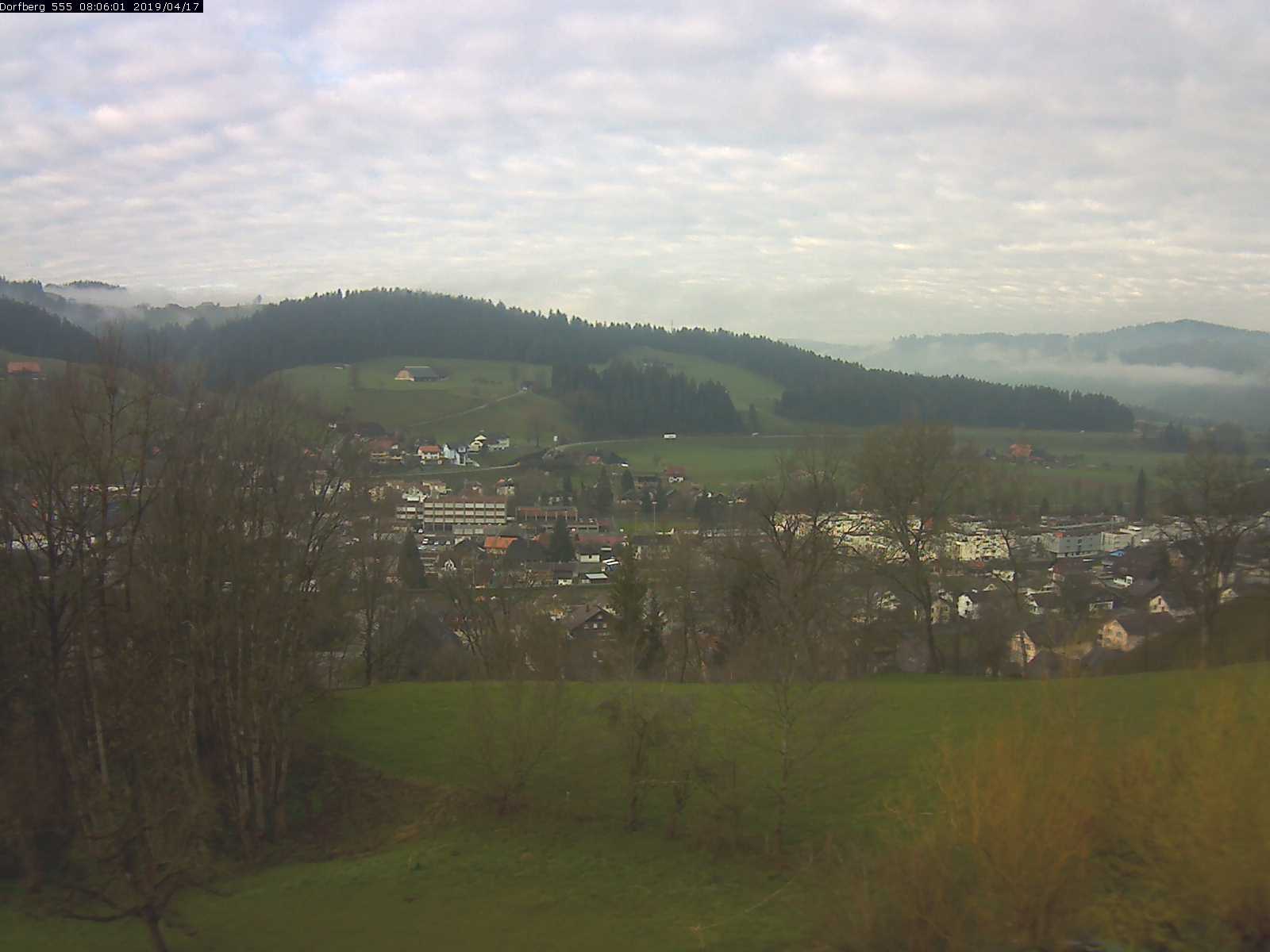 Webcam-Bild: Aussicht vom Dorfberg in Langnau 20190417-080601