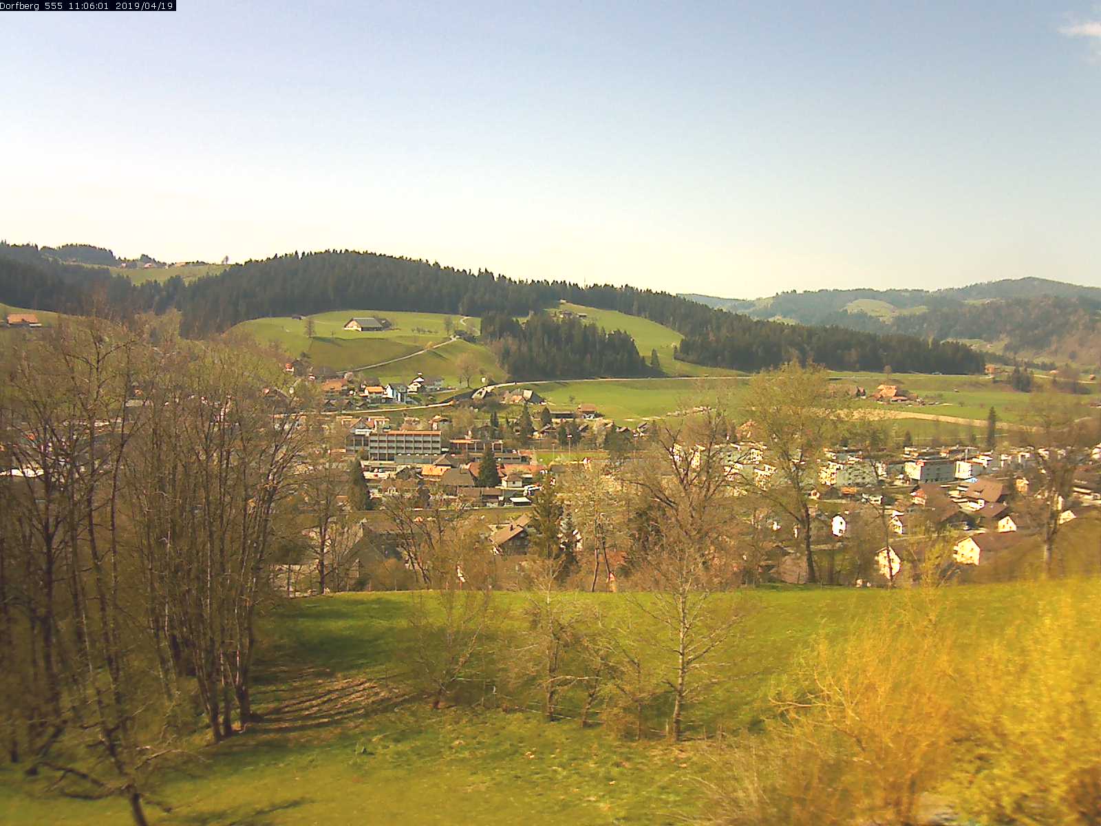 Webcam-Bild: Aussicht vom Dorfberg in Langnau 20190419-110601