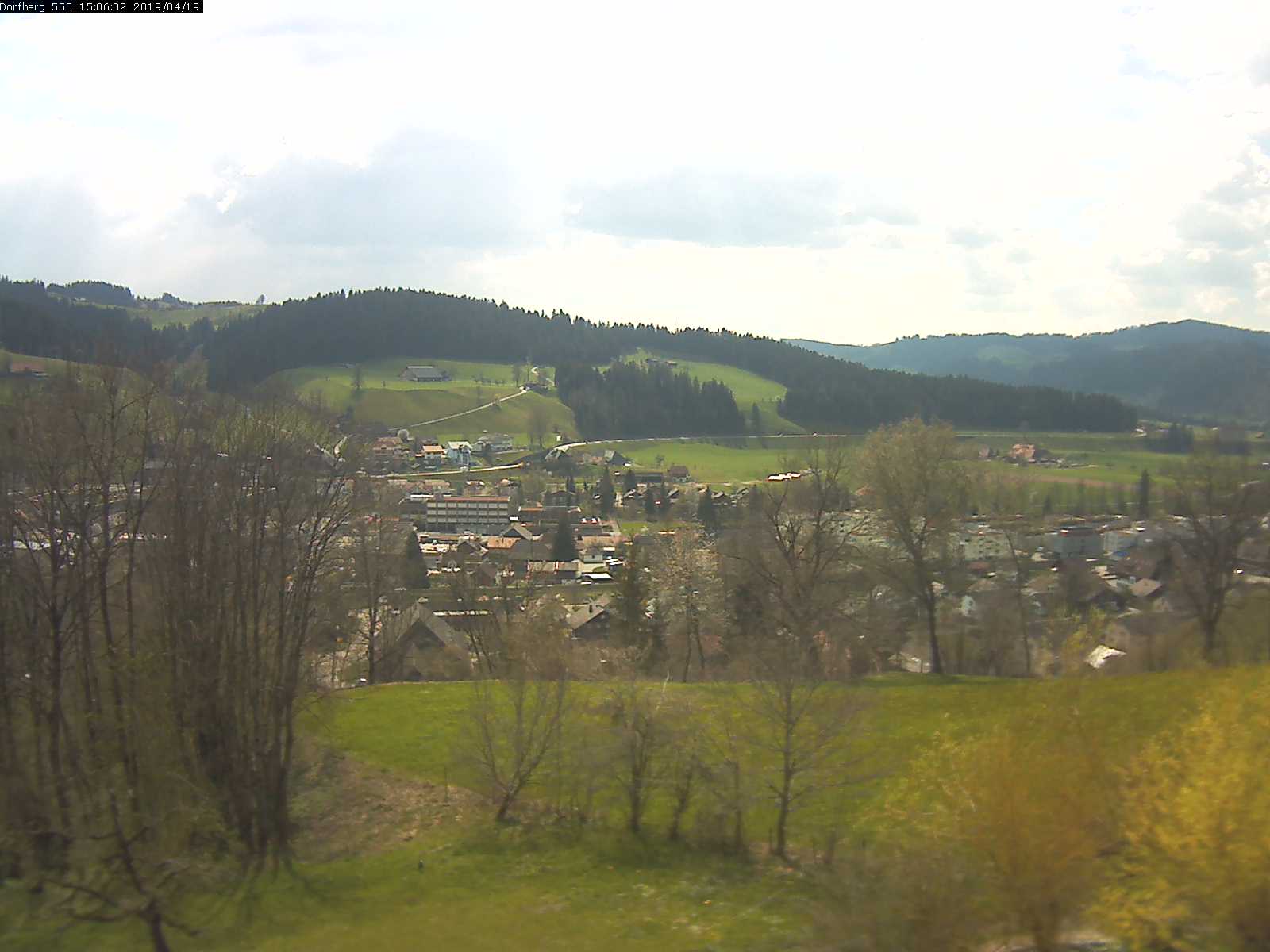 Webcam-Bild: Aussicht vom Dorfberg in Langnau 20190419-150601