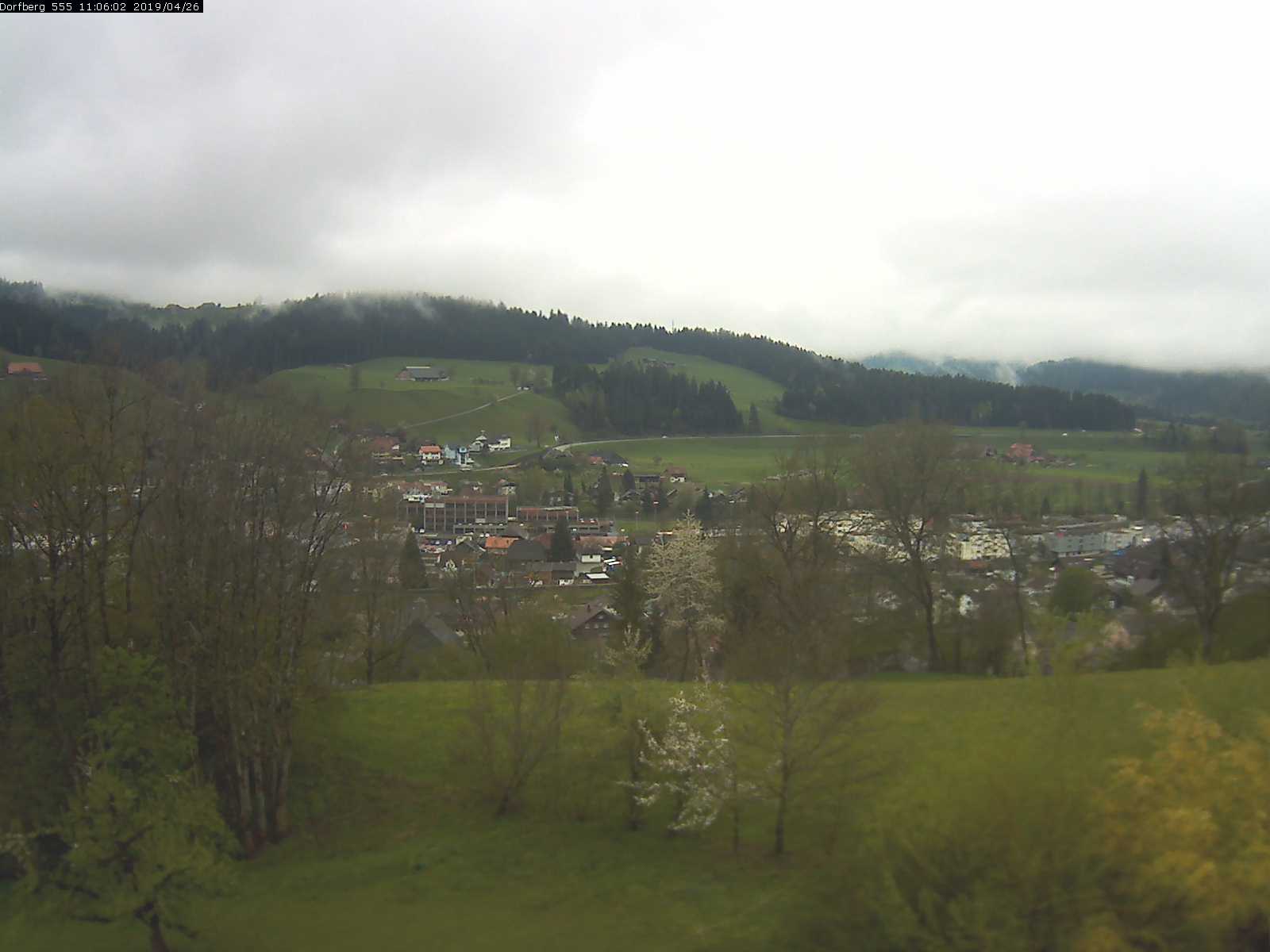 Webcam-Bild: Aussicht vom Dorfberg in Langnau 20190426-110601