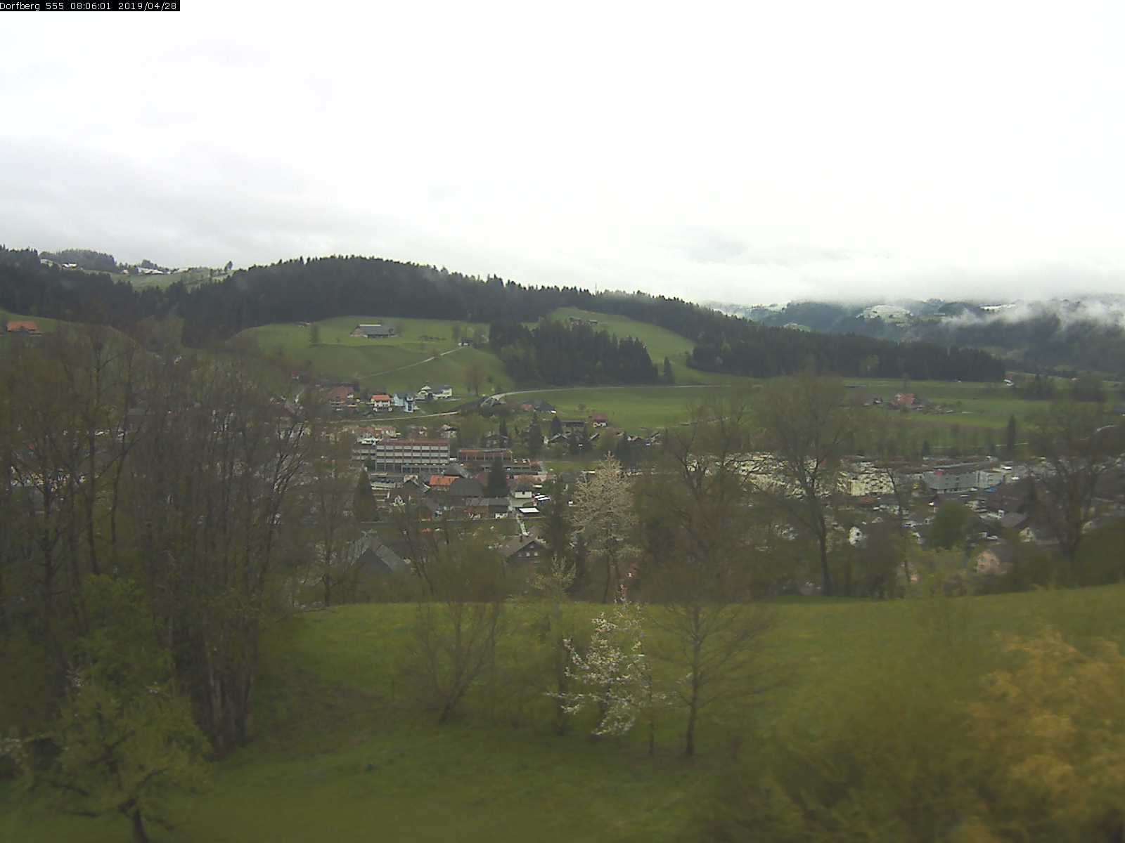 Webcam-Bild: Aussicht vom Dorfberg in Langnau 20190428-080601
