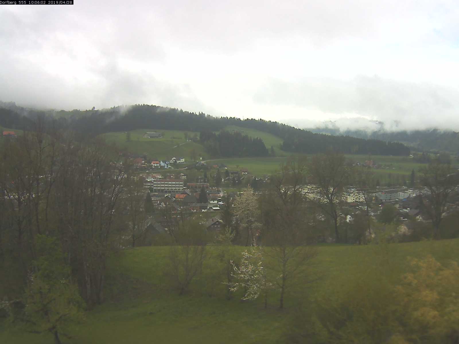 Webcam-Bild: Aussicht vom Dorfberg in Langnau 20190428-100602
