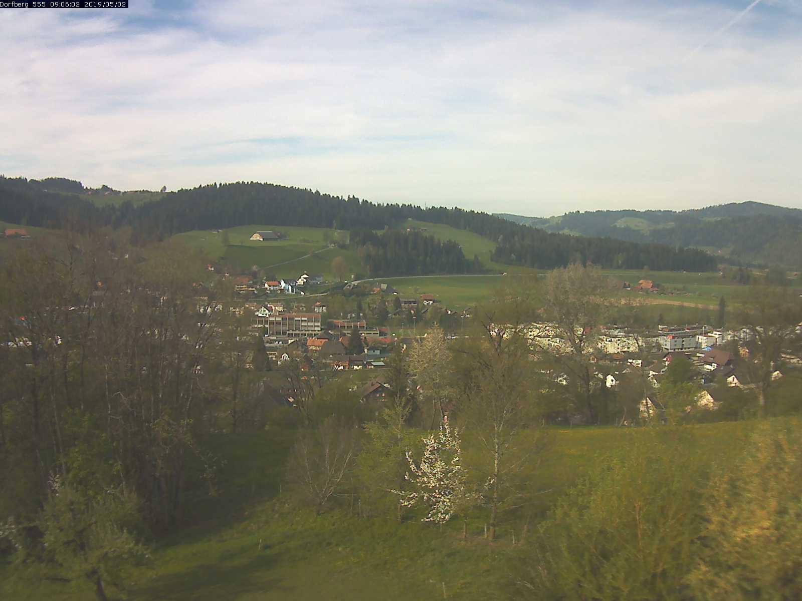 Webcam-Bild: Aussicht vom Dorfberg in Langnau 20190502-090601