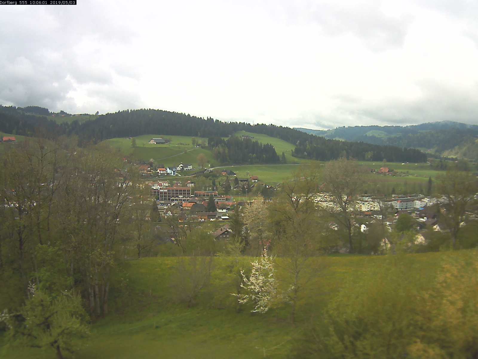Webcam-Bild: Aussicht vom Dorfberg in Langnau 20190503-100601