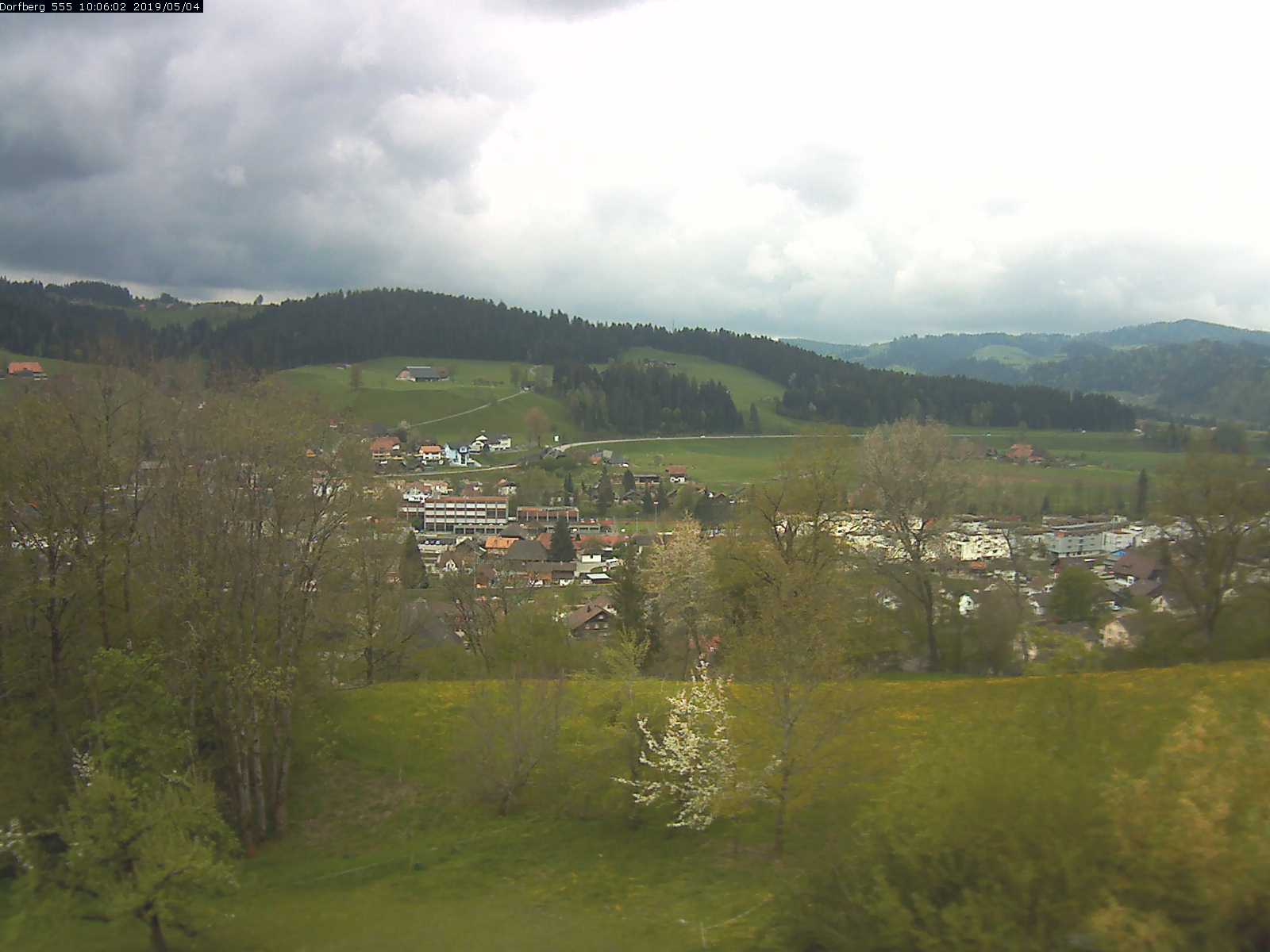 Webcam-Bild: Aussicht vom Dorfberg in Langnau 20190504-100601