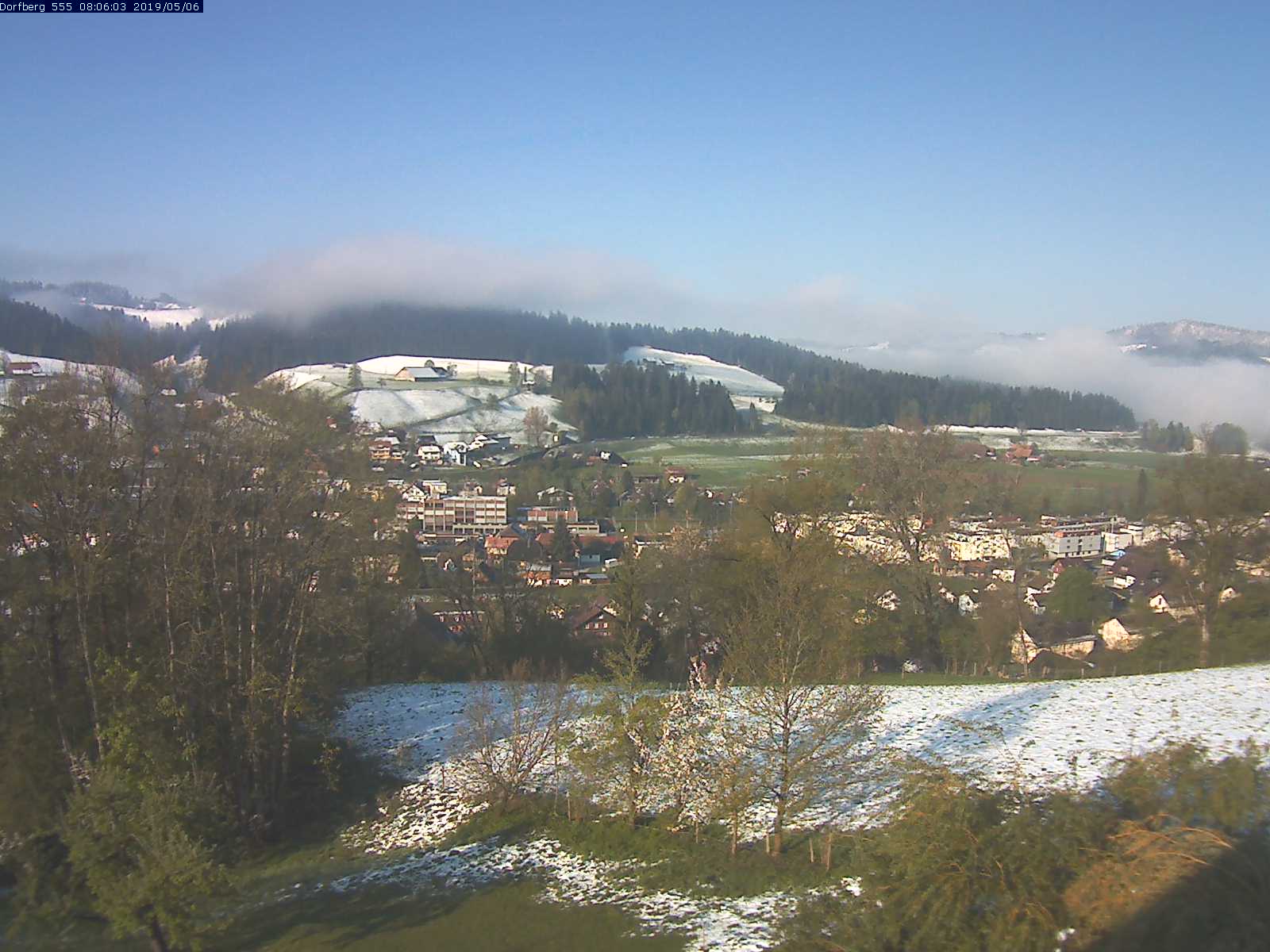 Webcam-Bild: Aussicht vom Dorfberg in Langnau 20190506-080601