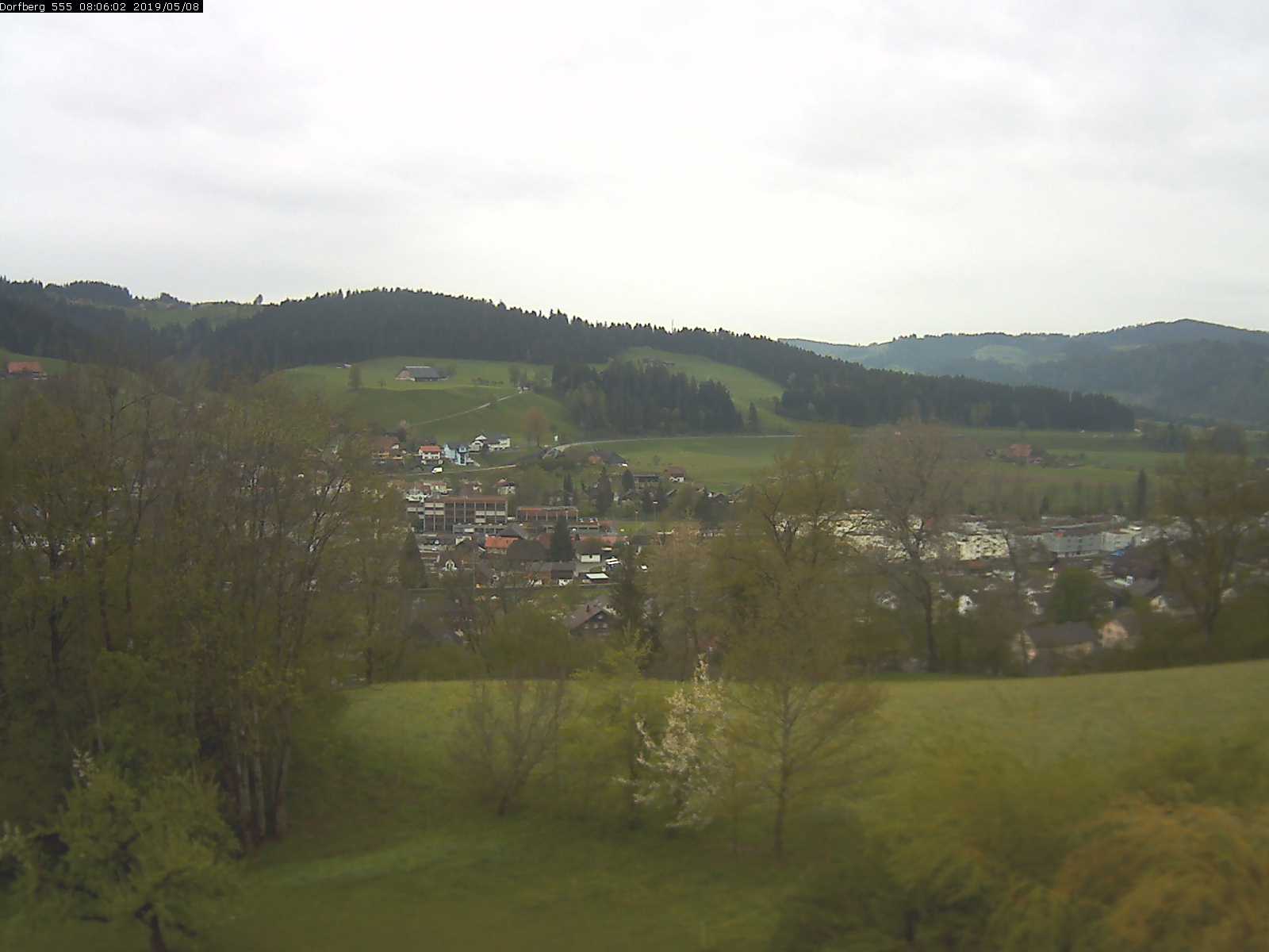 Webcam-Bild: Aussicht vom Dorfberg in Langnau 20190508-080601
