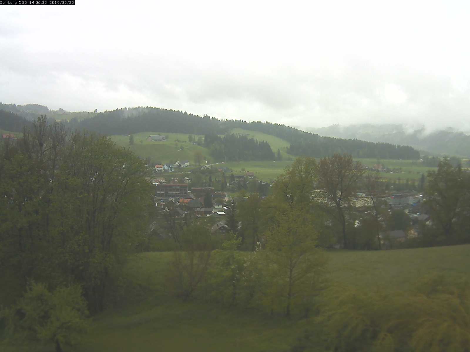 Webcam-Bild: Aussicht vom Dorfberg in Langnau 20190520-140602