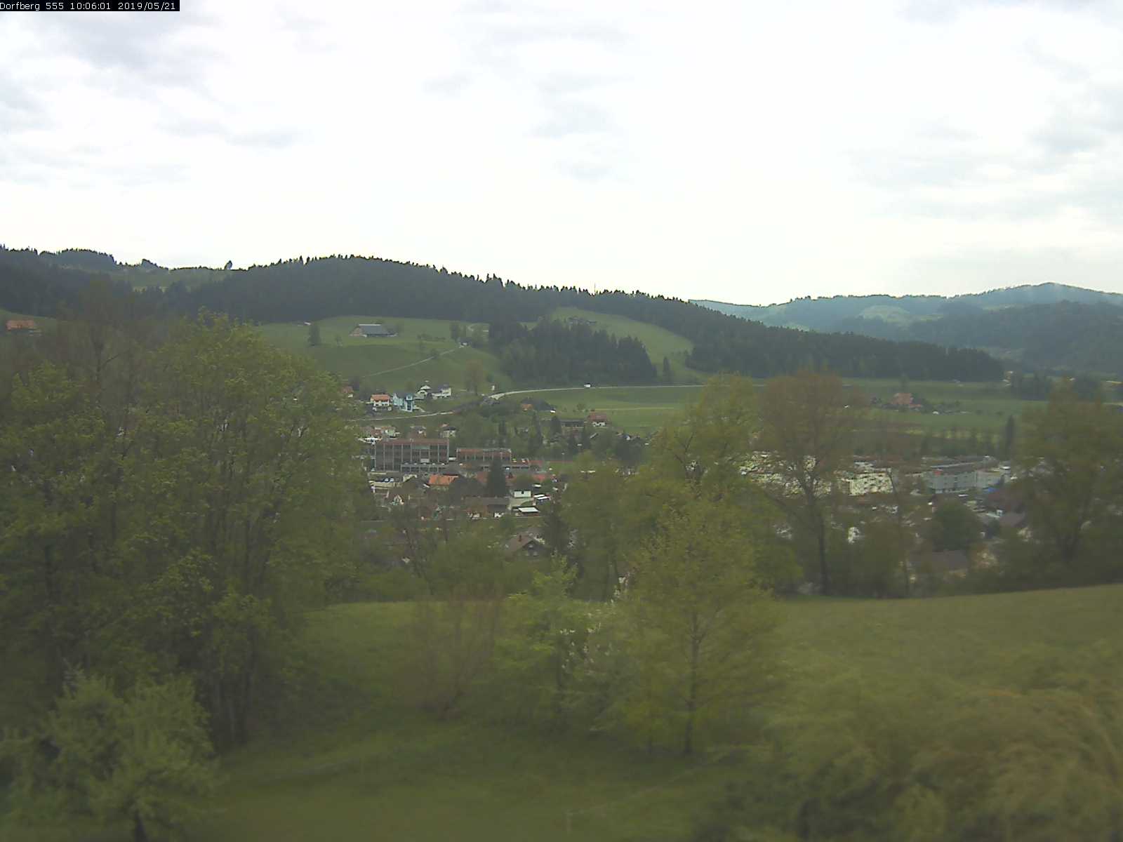 Webcam-Bild: Aussicht vom Dorfberg in Langnau 20190521-100601