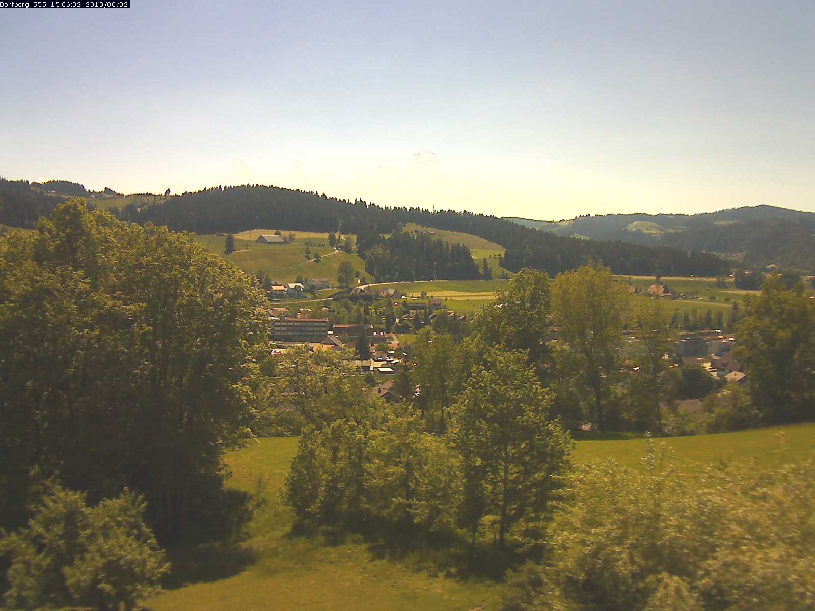 Webcam-Bild: Aussicht vom Dorfberg in Langnau 20190602-150601