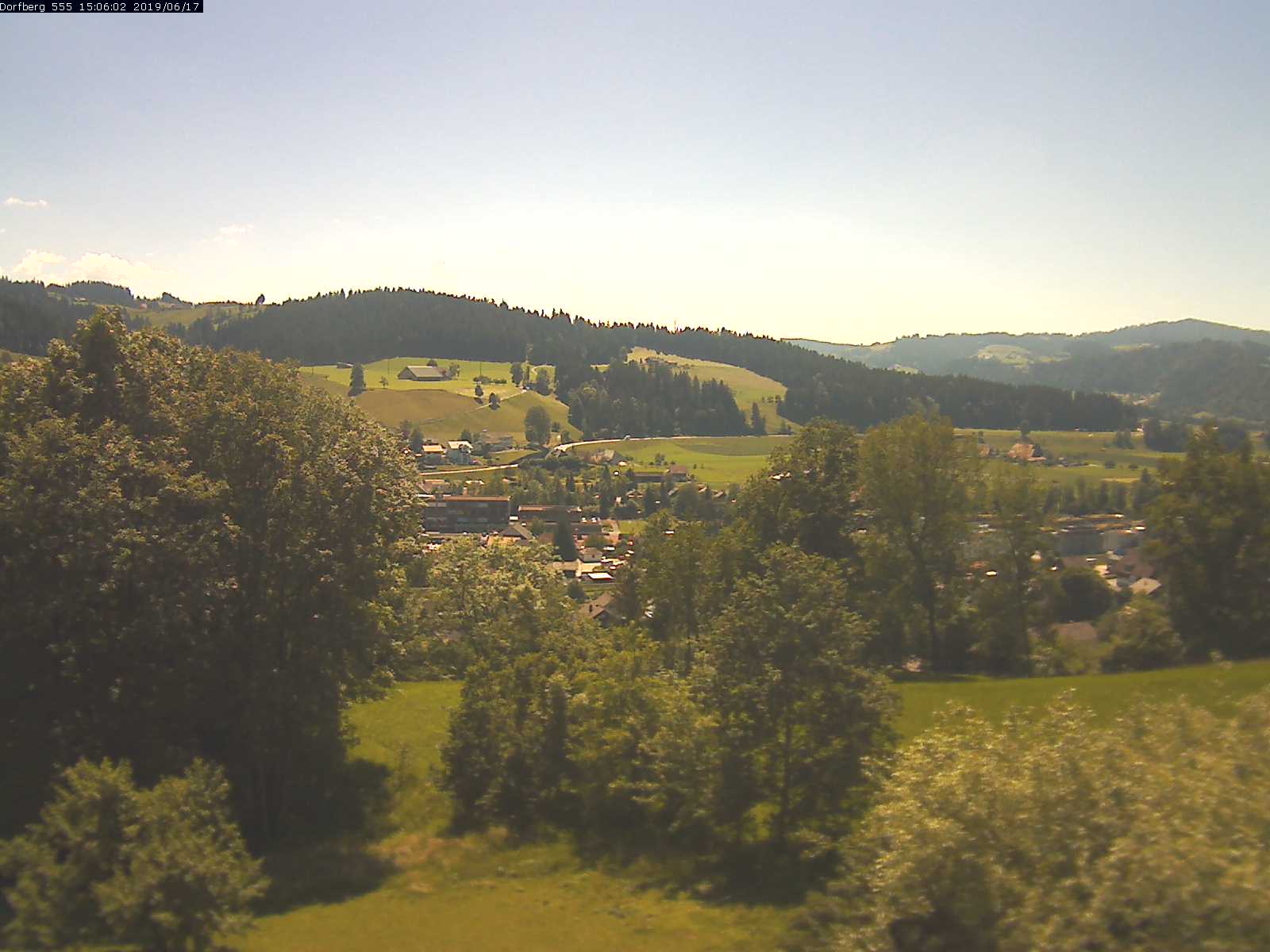 Webcam-Bild: Aussicht vom Dorfberg in Langnau 20190617-150601