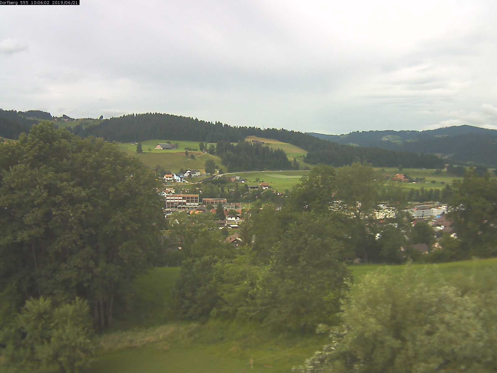 Webcam-Bild: Aussicht vom Dorfberg in Langnau 20190621-100601