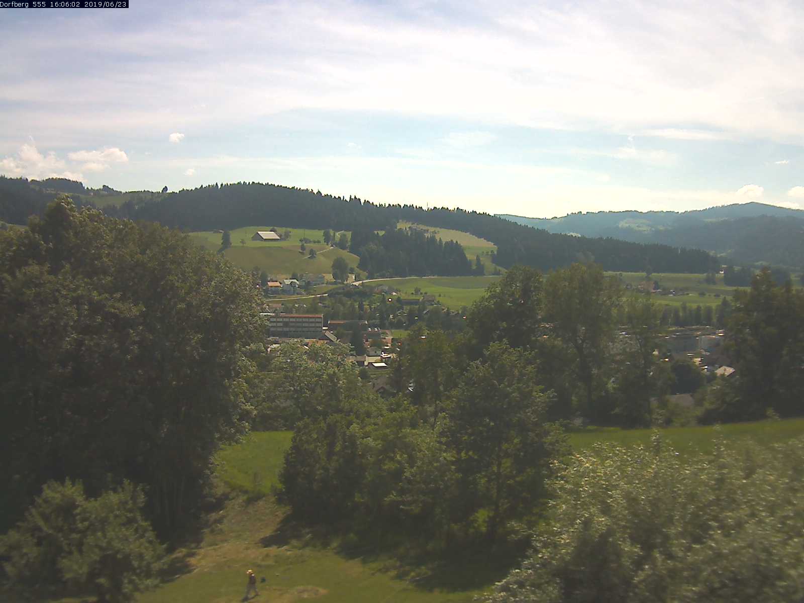 Webcam-Bild: Aussicht vom Dorfberg in Langnau 20190623-160601