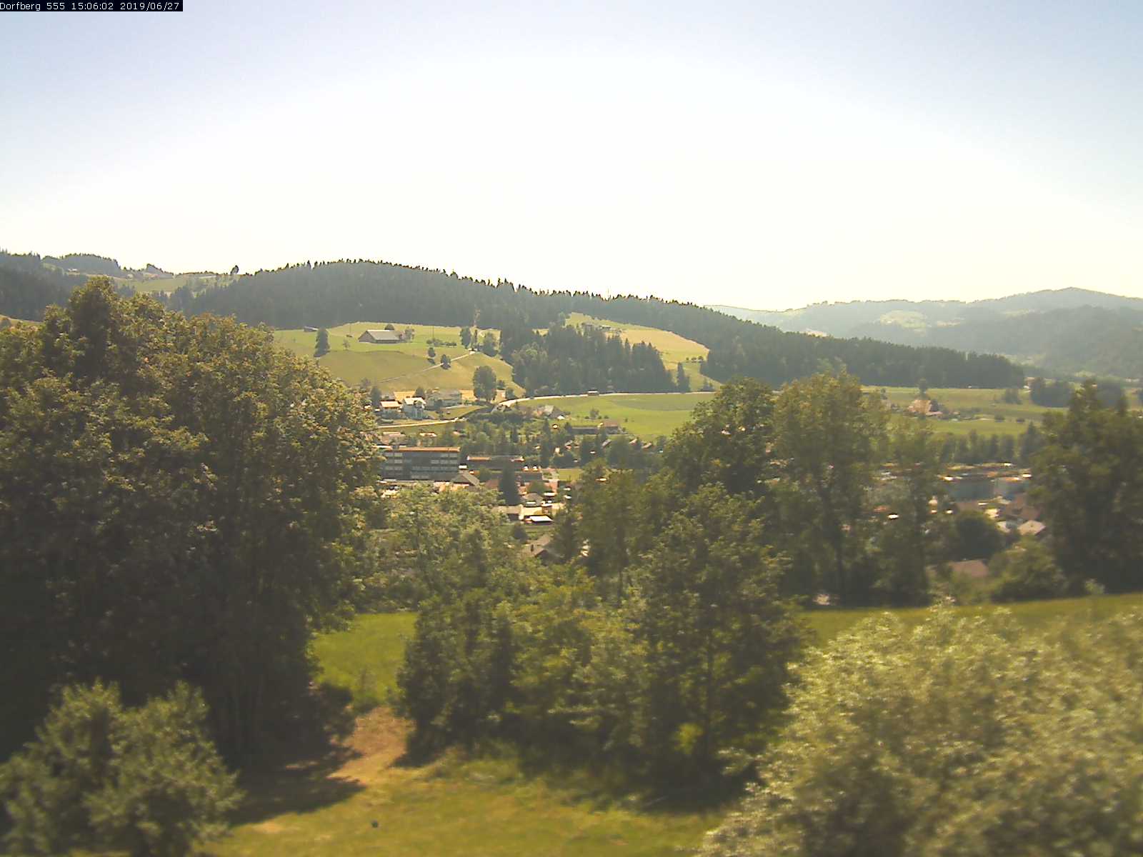 Webcam-Bild: Aussicht vom Dorfberg in Langnau 20190627-150601
