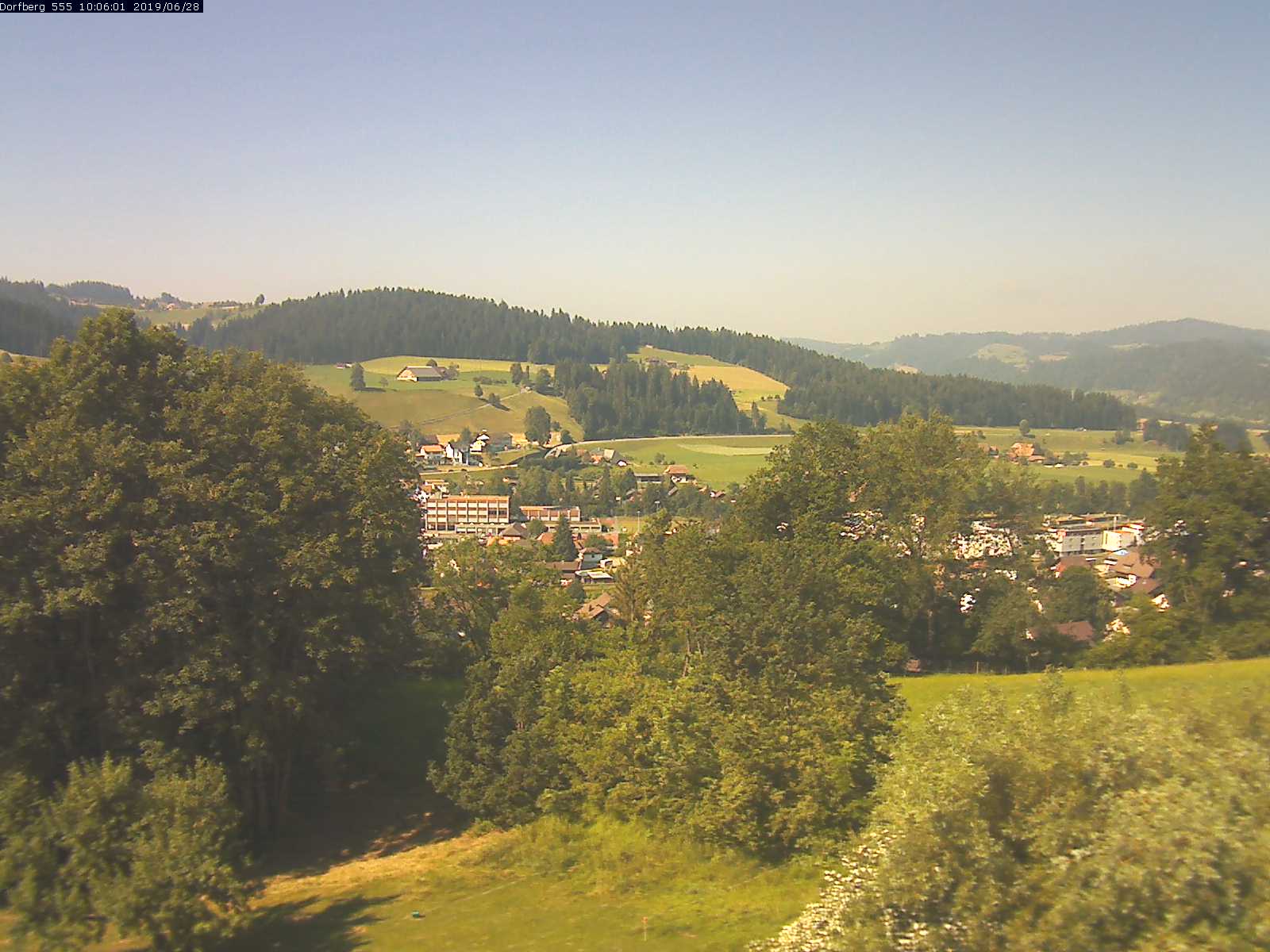 Webcam-Bild: Aussicht vom Dorfberg in Langnau 20190628-100601