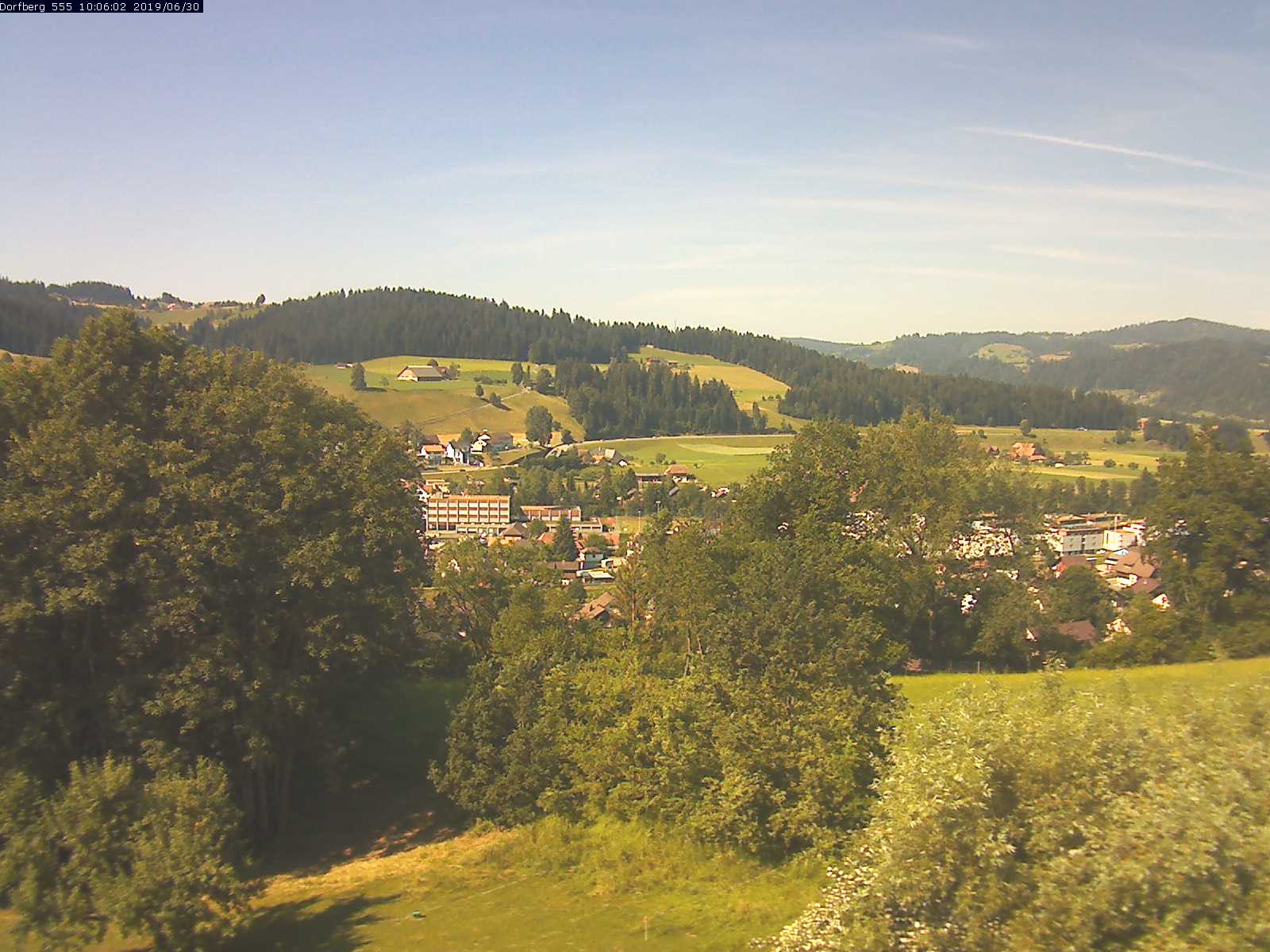 Webcam-Bild: Aussicht vom Dorfberg in Langnau 20190630-100601